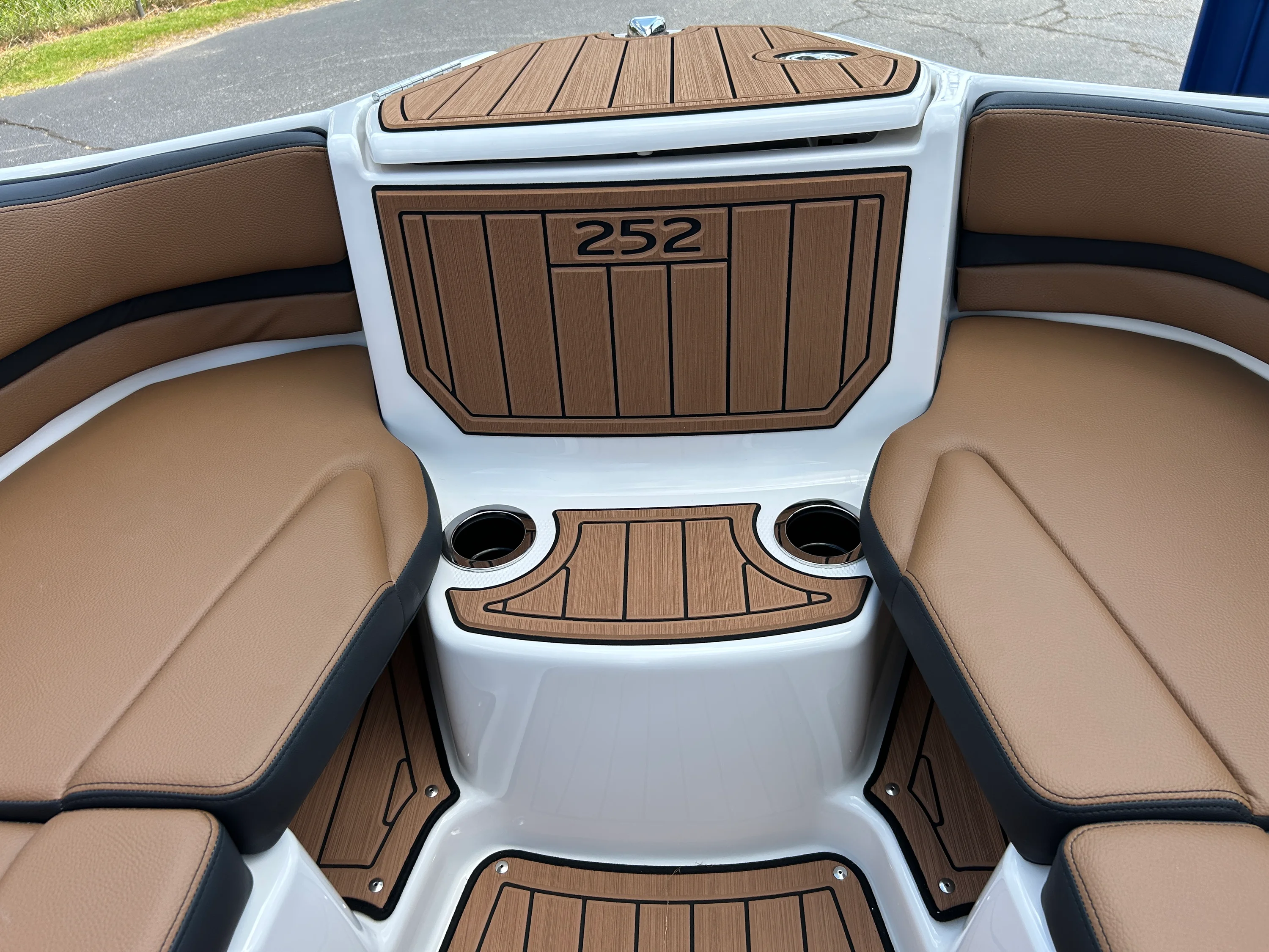 2026 Yamaha 252SD Image Thumbnail #26