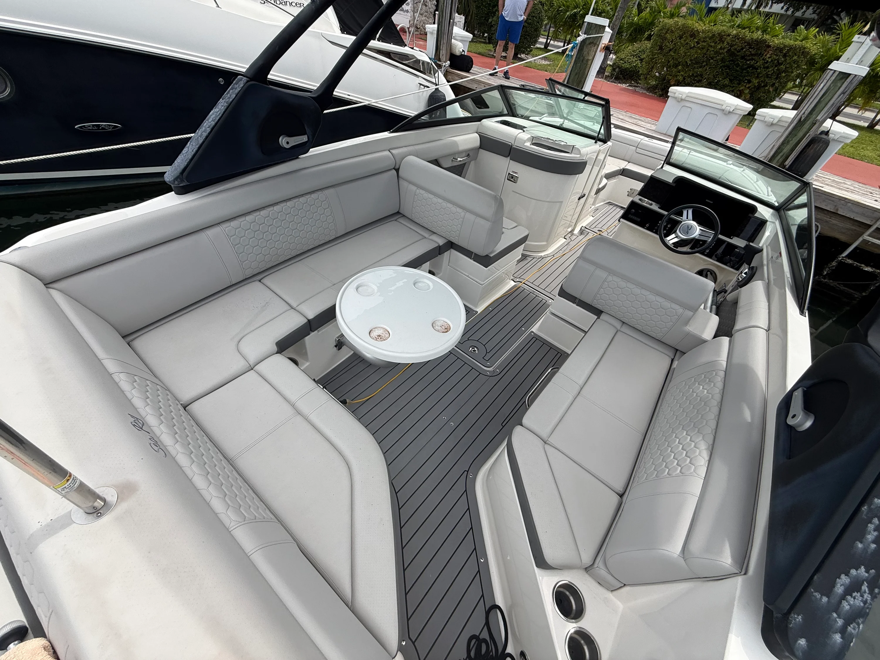 2021 Sea Ray 270 SD OB Image Thumbnail #19