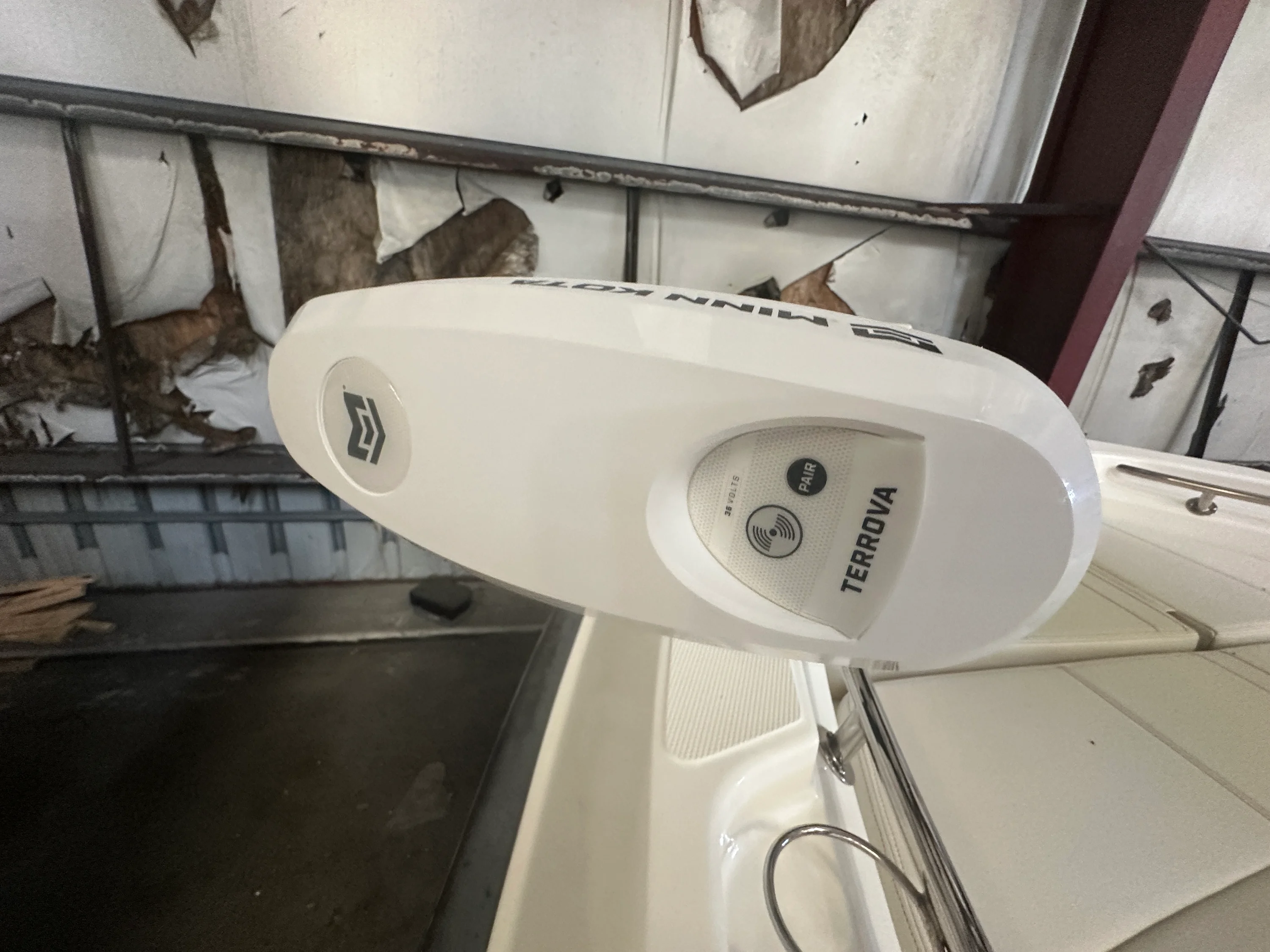 2023 Boston Whaler 220 DAUNTLESS Image Thumbnail #11
