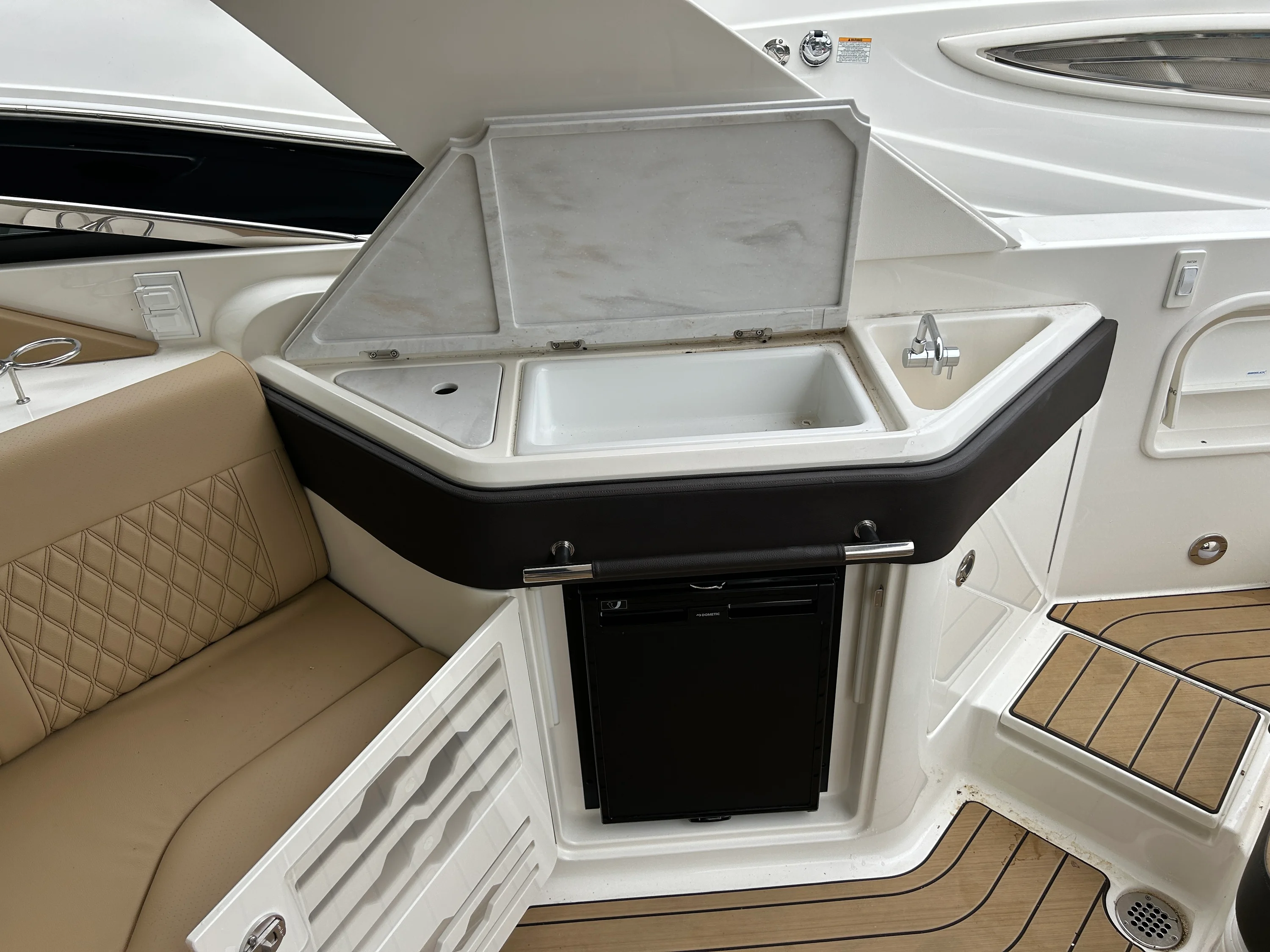 2024 Sea Ray 310 SLX Image Thumbnail #13