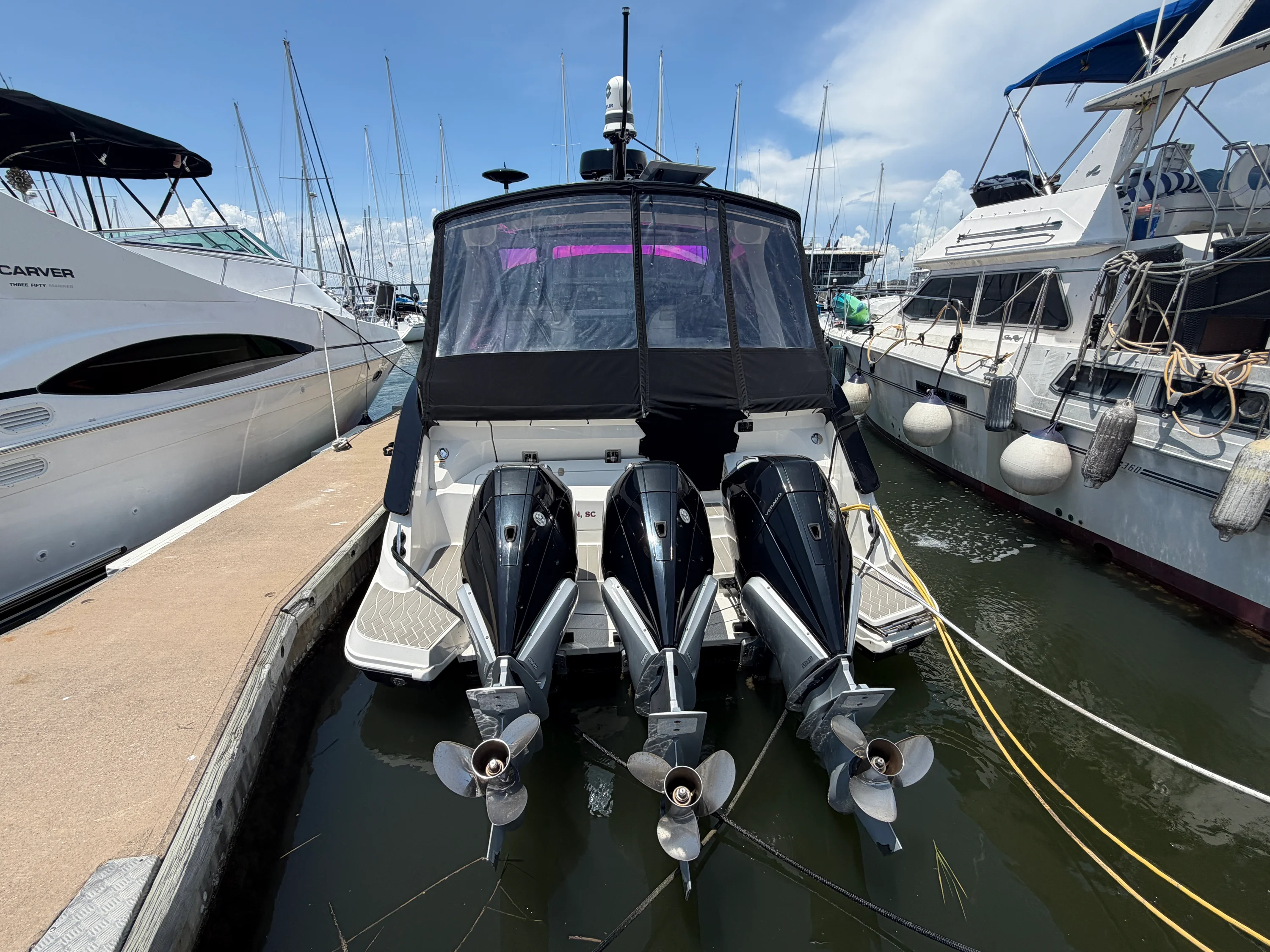 2023 Sea Ray 370 Sundancer Image Thumbnail #2