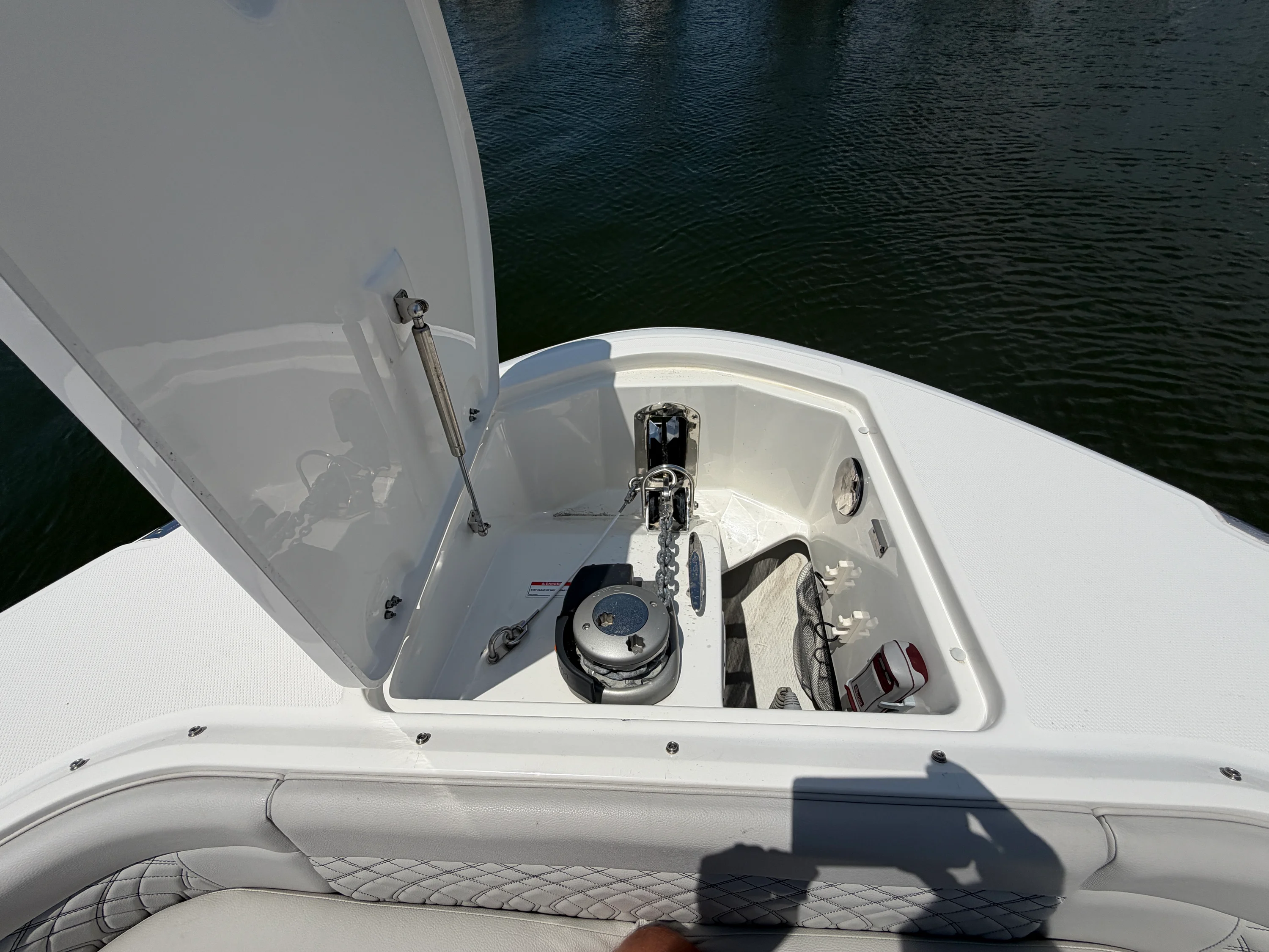 2023 Sea Ray 370 Sundancer Image Thumbnail #17