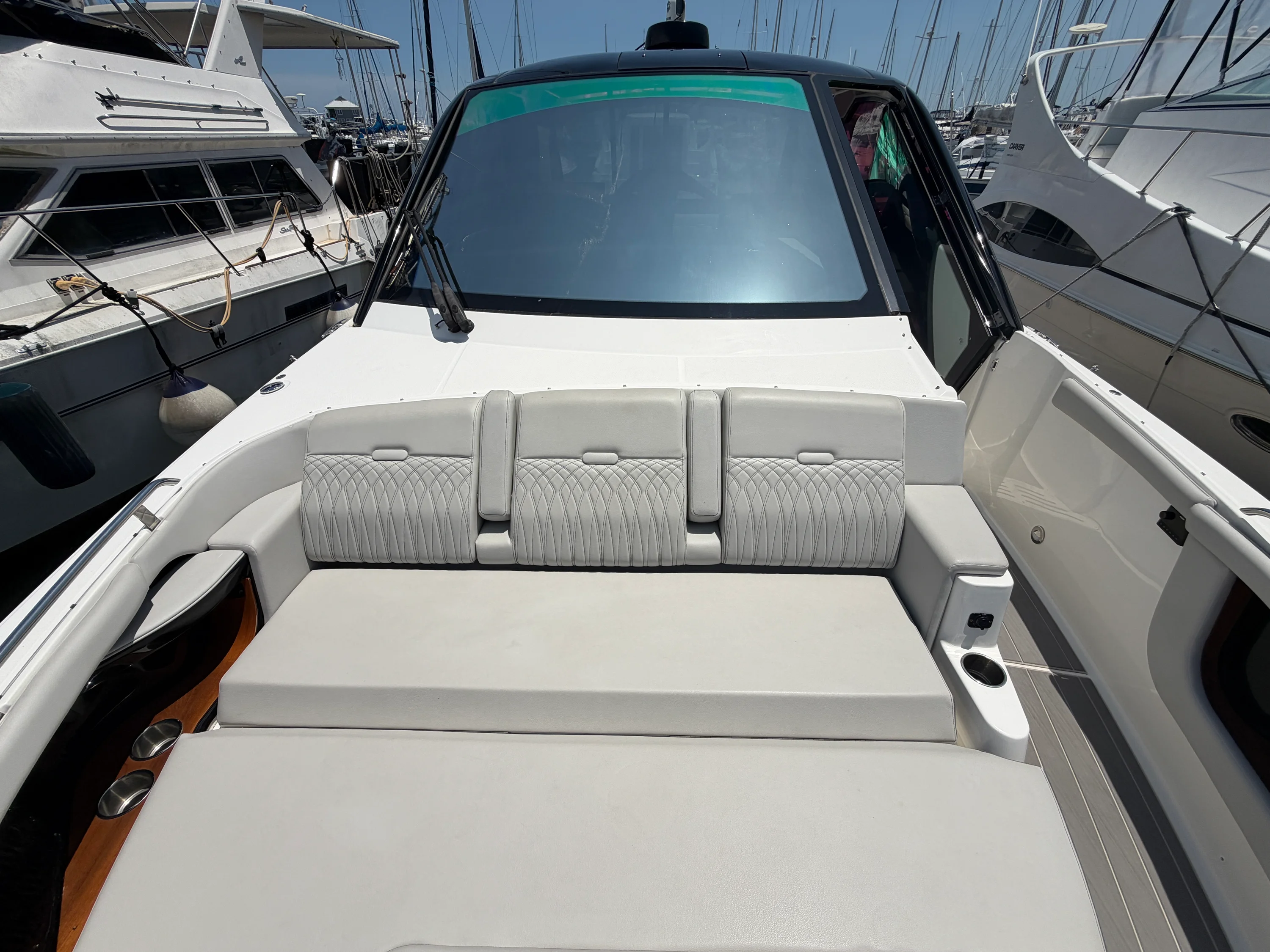 2023 Sea Ray 370 Sundancer Image Thumbnail #16