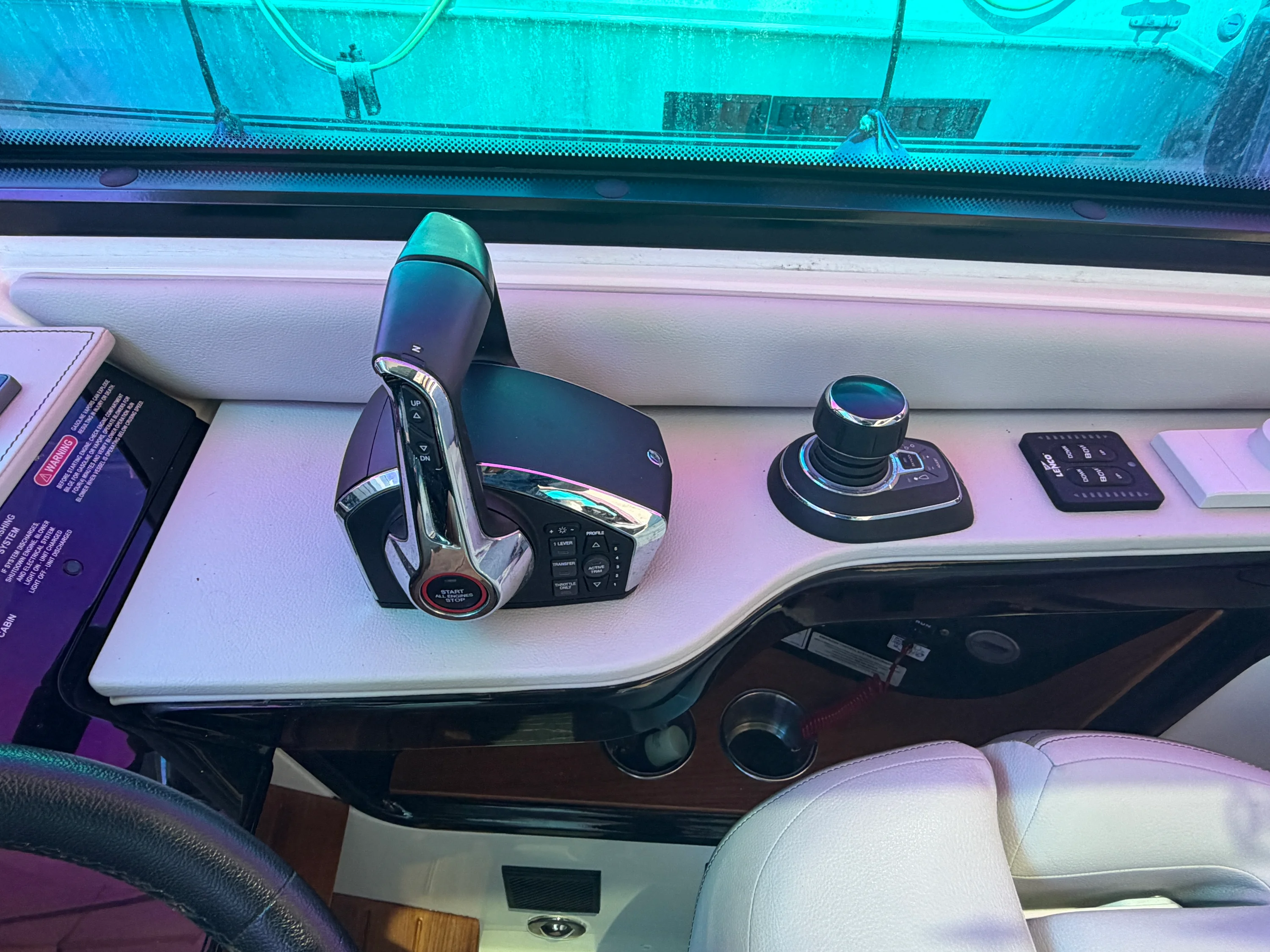 2023 Sea Ray 370 Sundancer Image Thumbnail #10