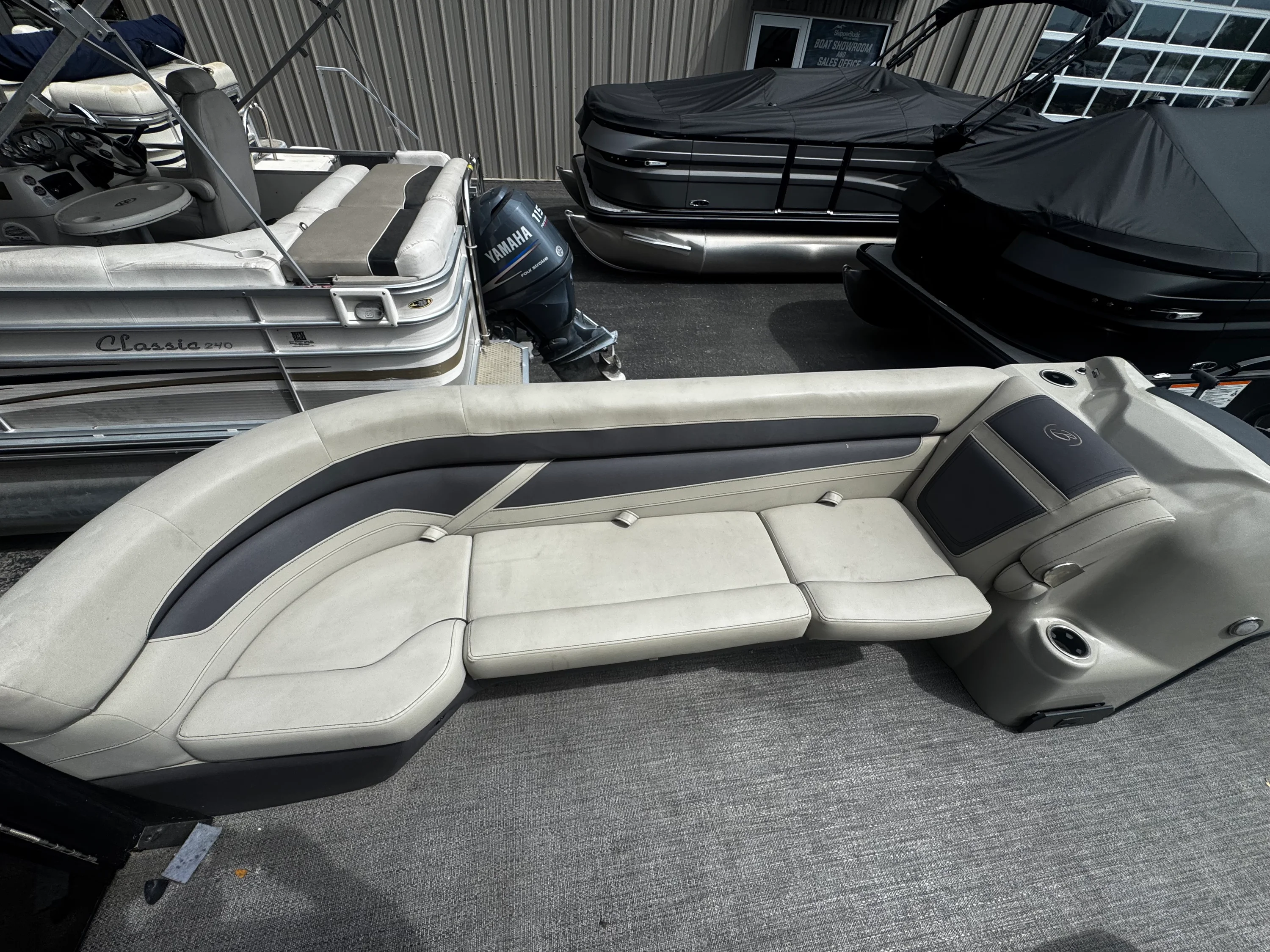 2022 Barletta CABRIO 24 UC Image Thumbnail #15