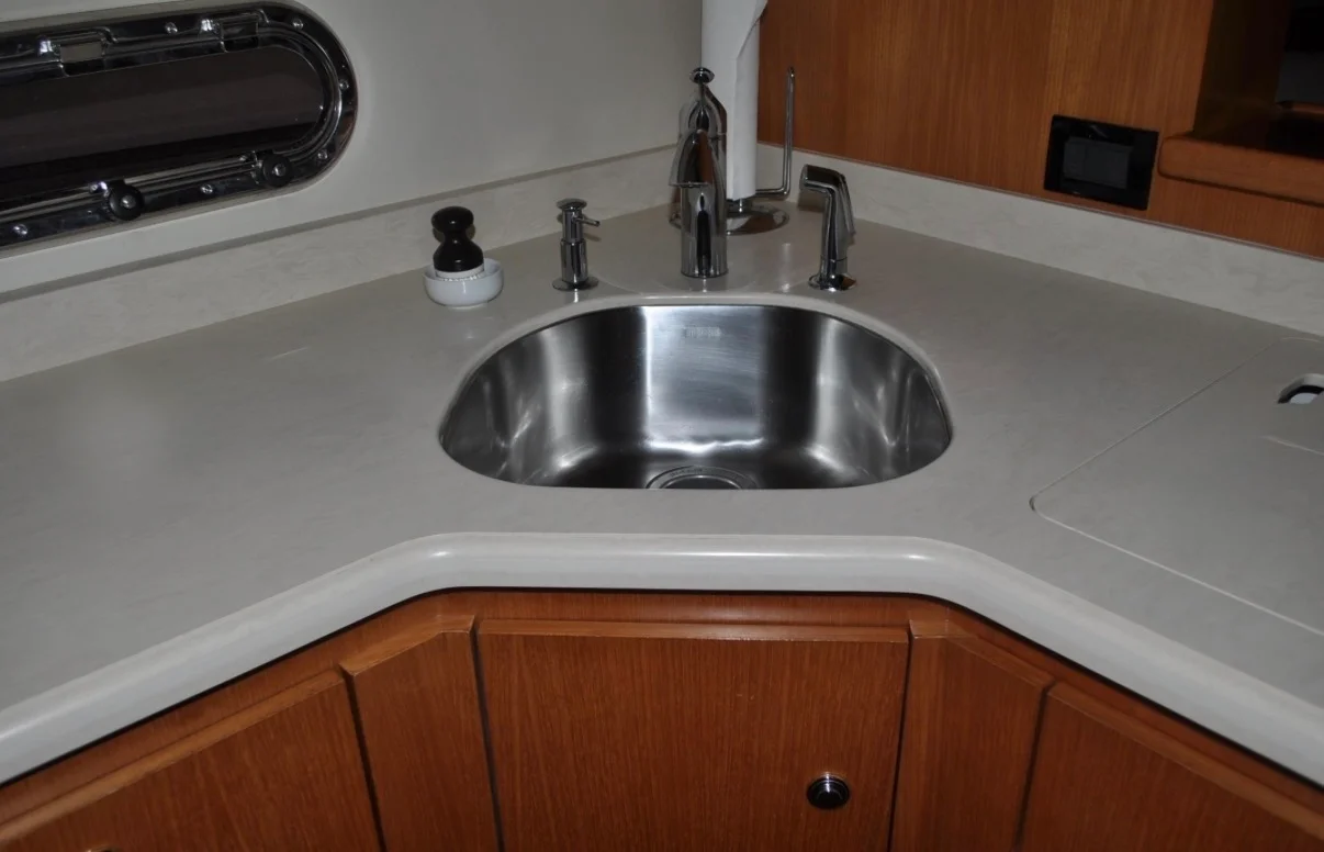 2005 Tiara Yachts 5200 SOVRAN Image Thumbnail #34
