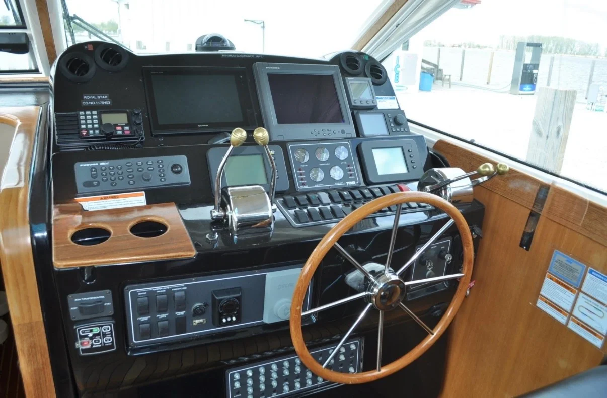 2005 Tiara Yachts 5200 SOVRAN Image Thumbnail #7
