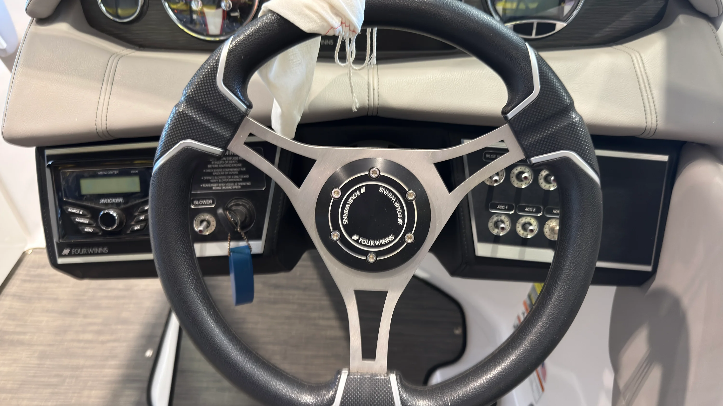 2022 Four Winns HD5 Image Thumbnail #22