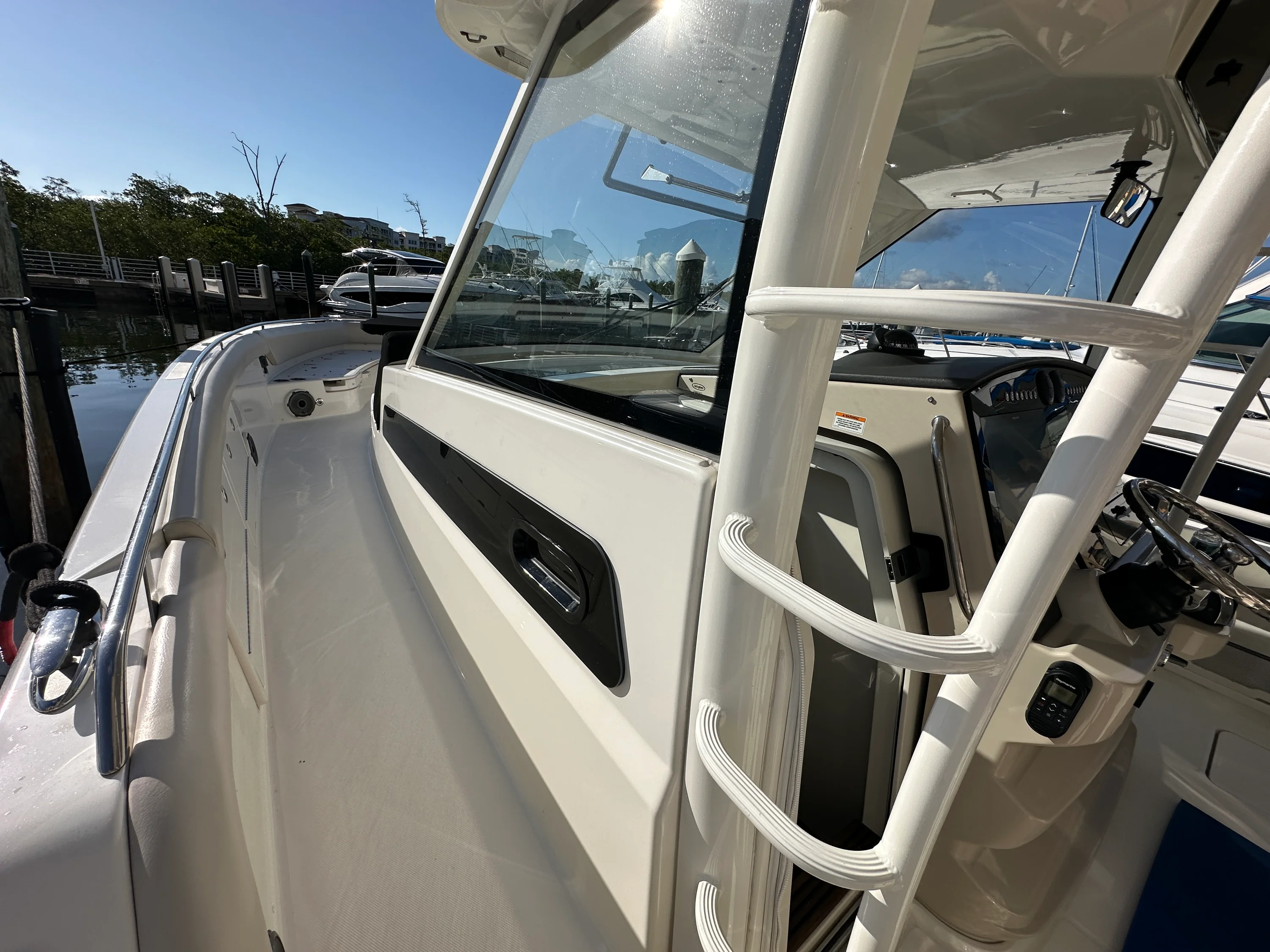 2020 Boston Whaler 420 OUTRAGE Image Thumbnail #17