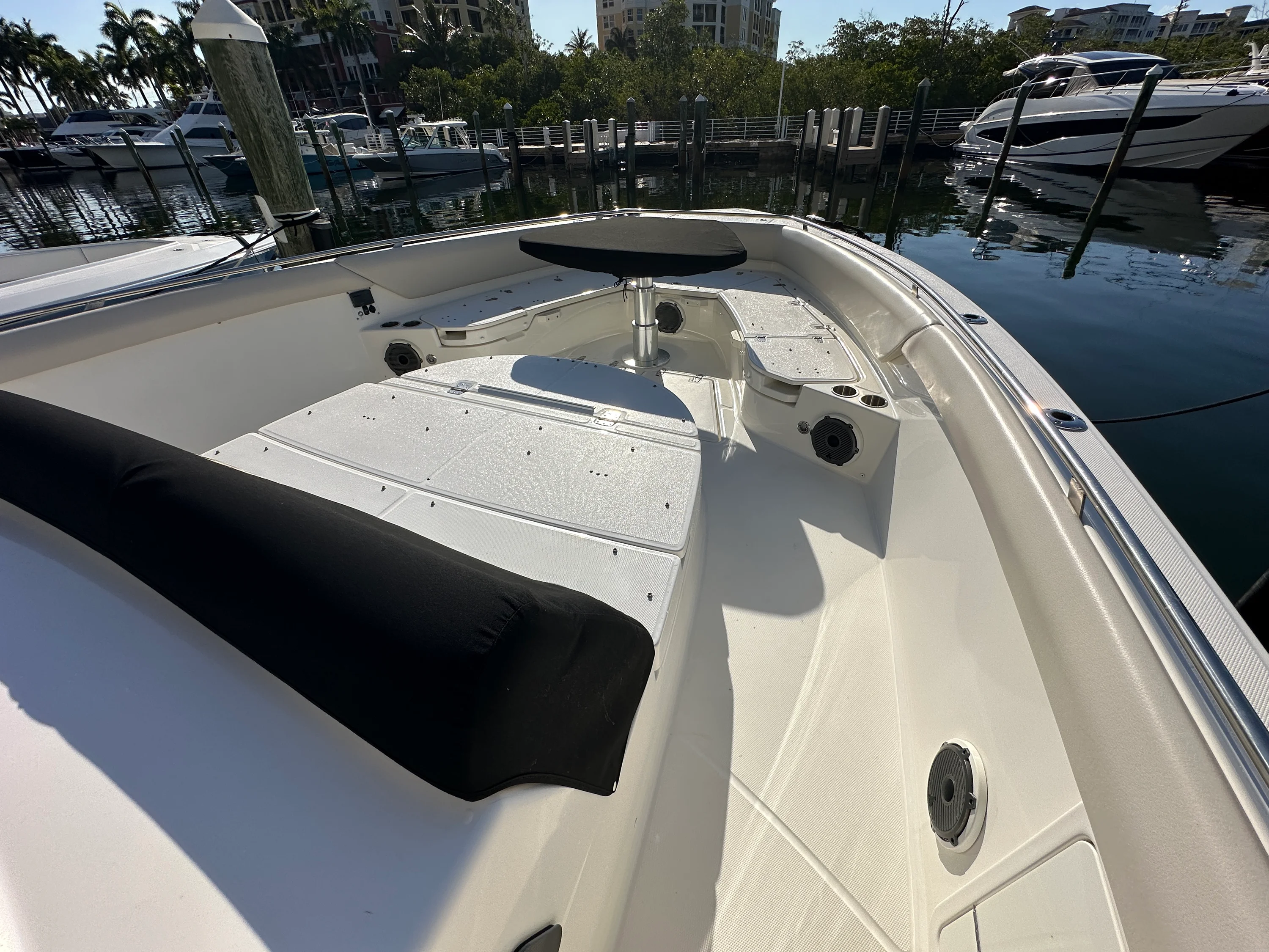 2020 Boston Whaler 420 OUTRAGE Image Thumbnail #20