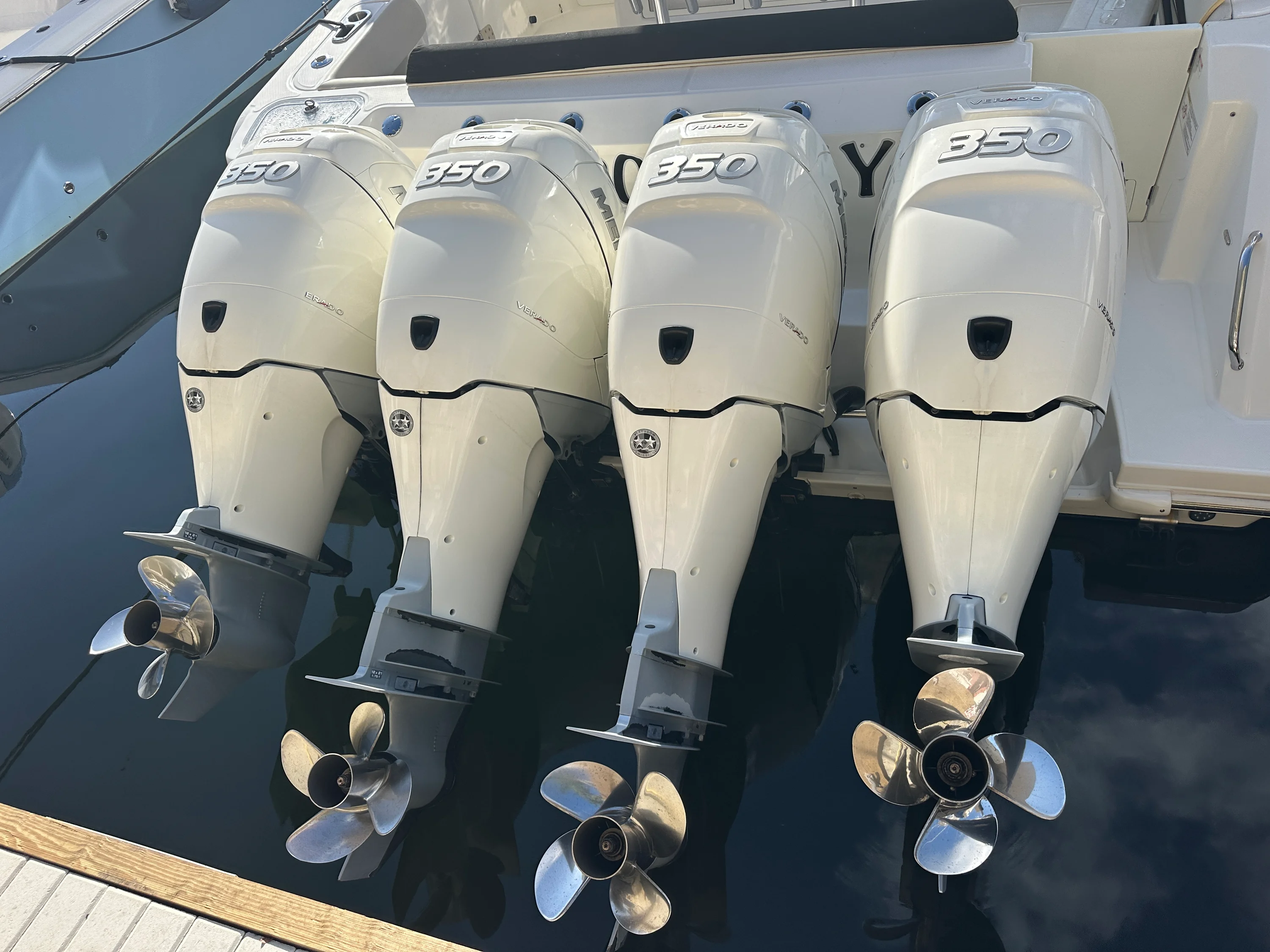 2020 Boston Whaler 420 OUTRAGE Image Thumbnail #1