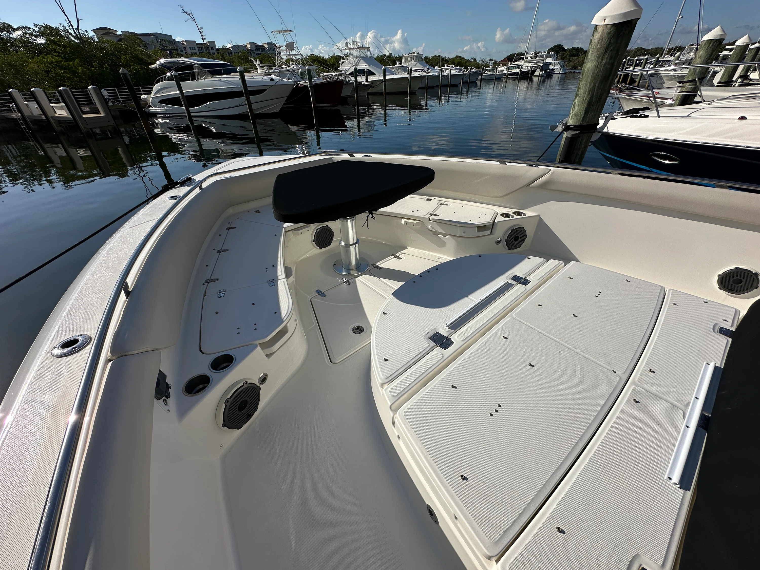 2020 Boston Whaler 420 OUTRAGE Image Thumbnail #18