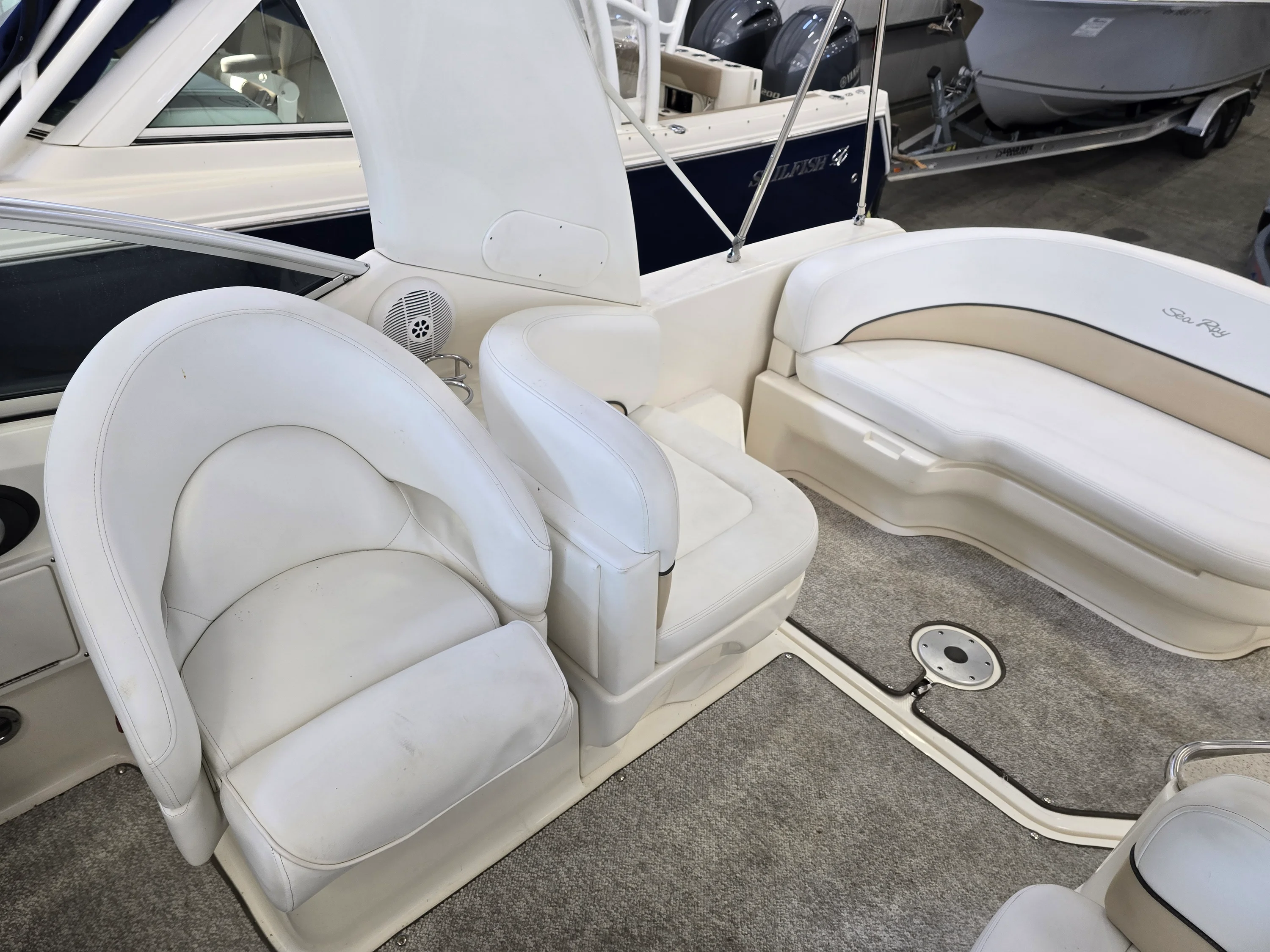 2008 Sea Ray 260 SUNDANCER Image Thumbnail #11