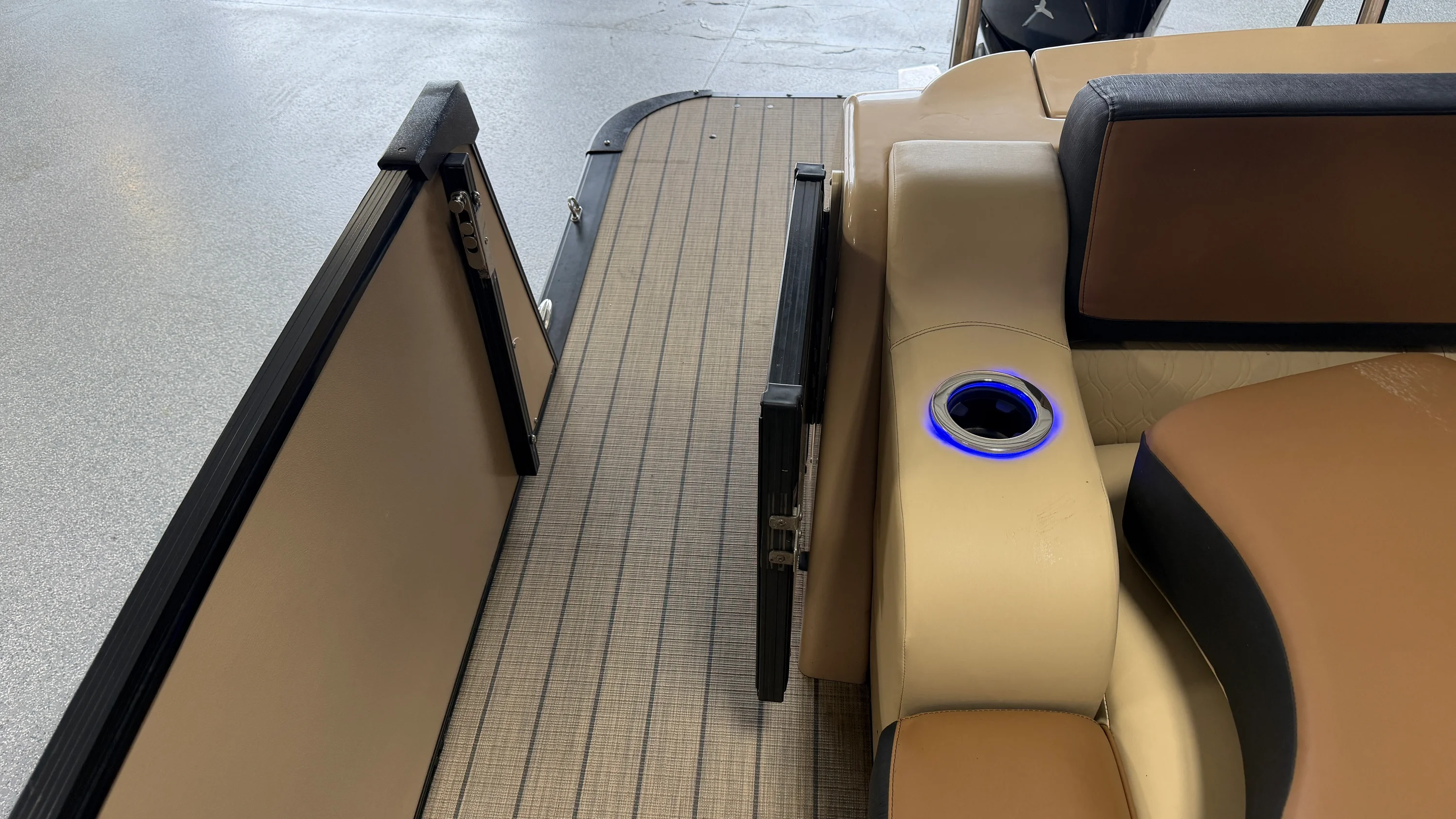 2021 Tahoe 2585RJ Image Thumbnail #69