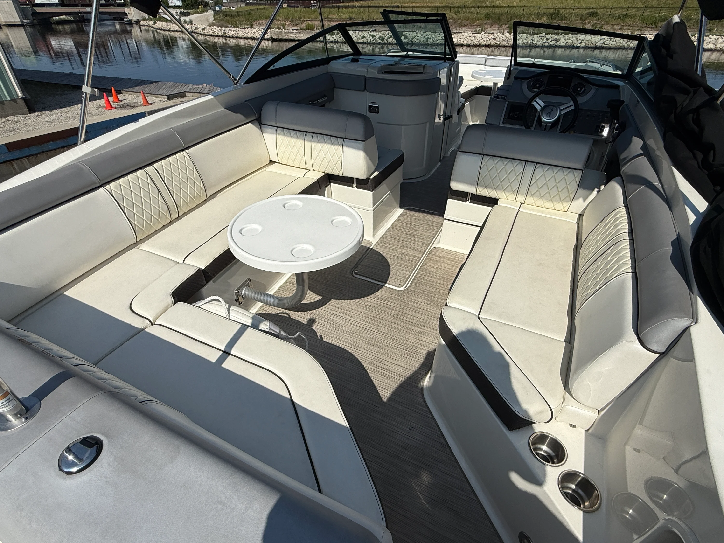 2017 Sea Ray 270 SDX Image Thumbnail #9