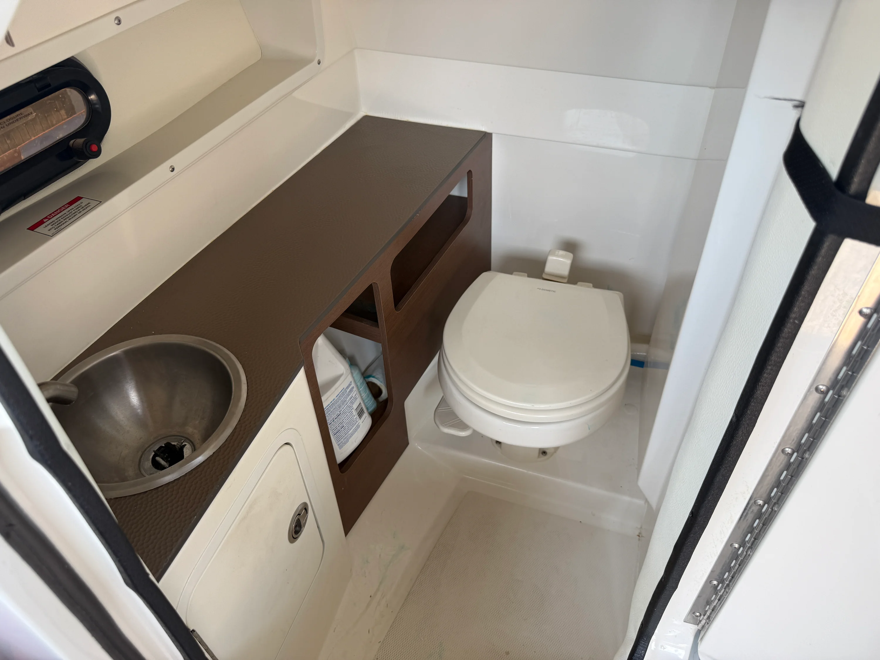 2017 Sea Ray 270 SDX Image Thumbnail #8