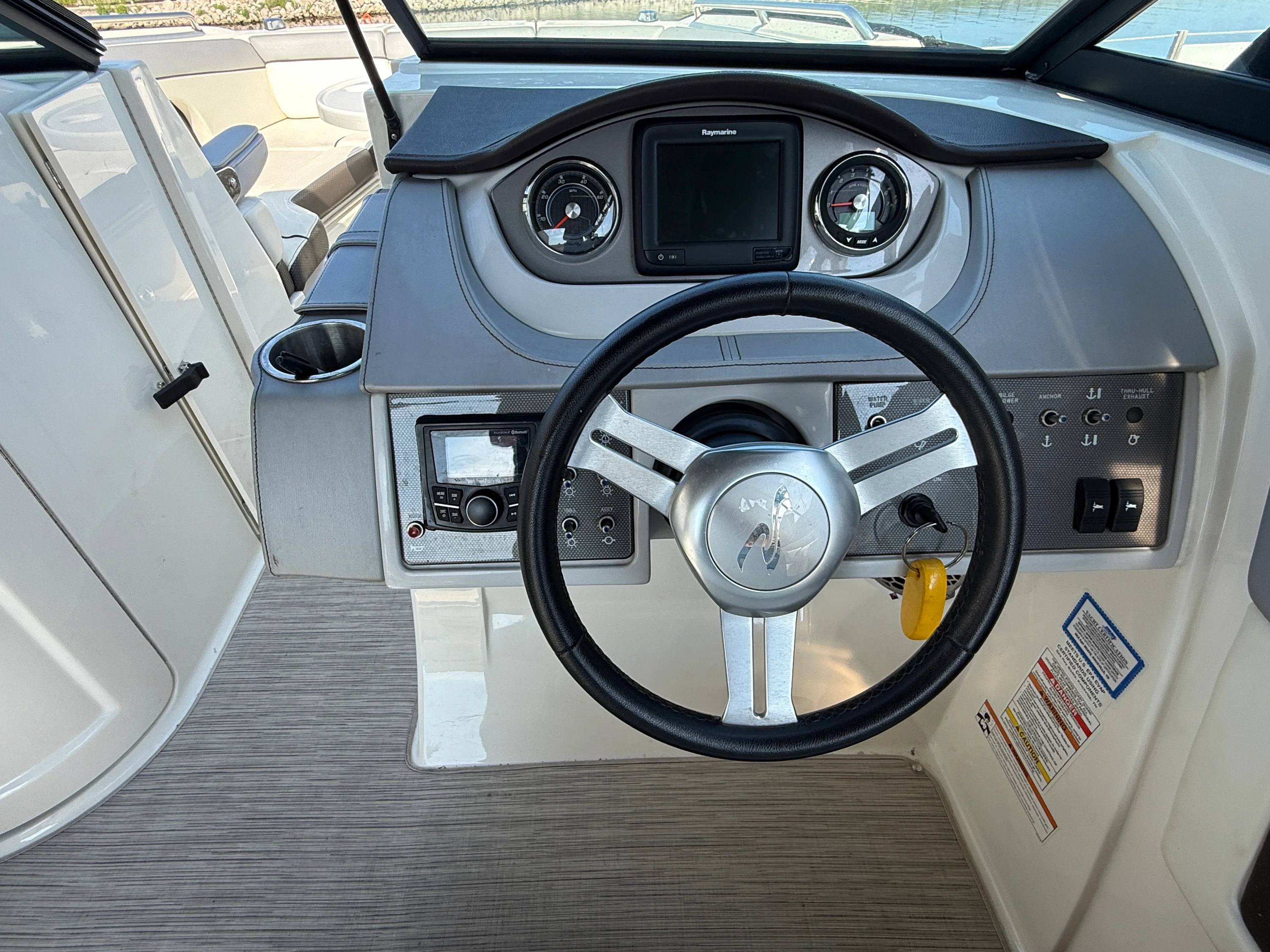 2017 Sea Ray 270 SDX Image Thumbnail #19