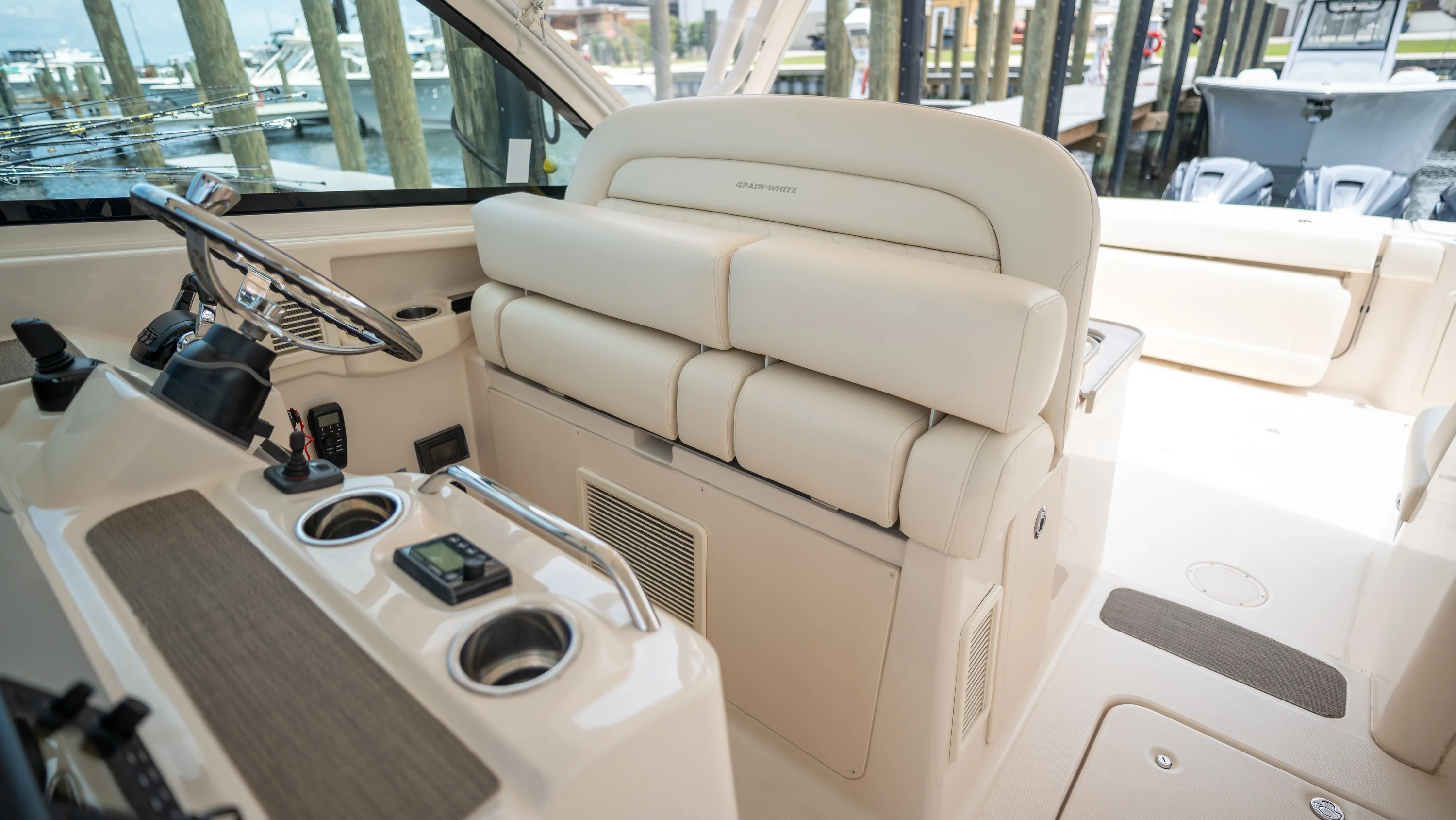 2019 Grady-White 375 FREEDOM Image Thumbnail #26