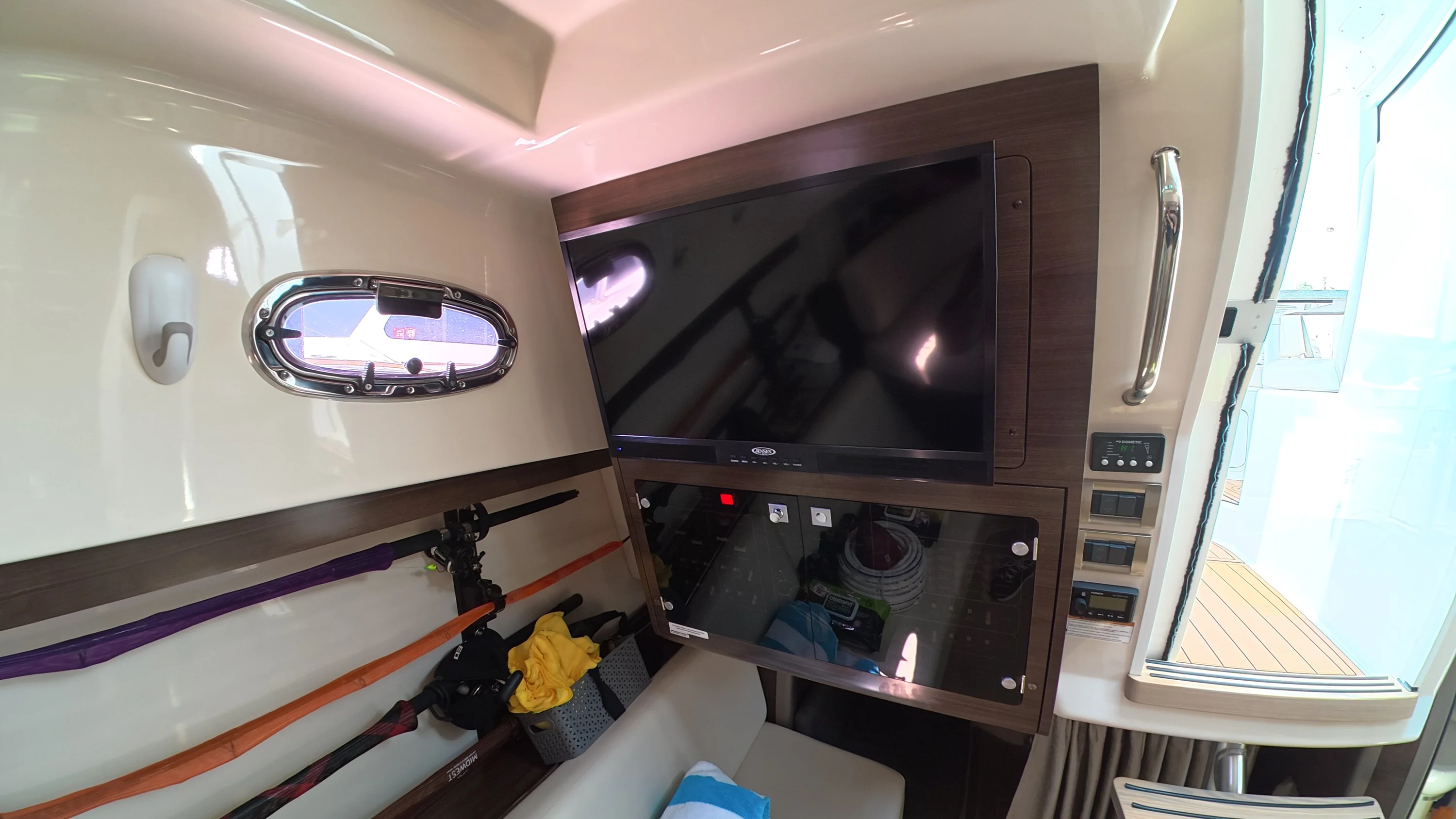 2018 Boston Whaler 345 CONQUEST Image Thumbnail #30