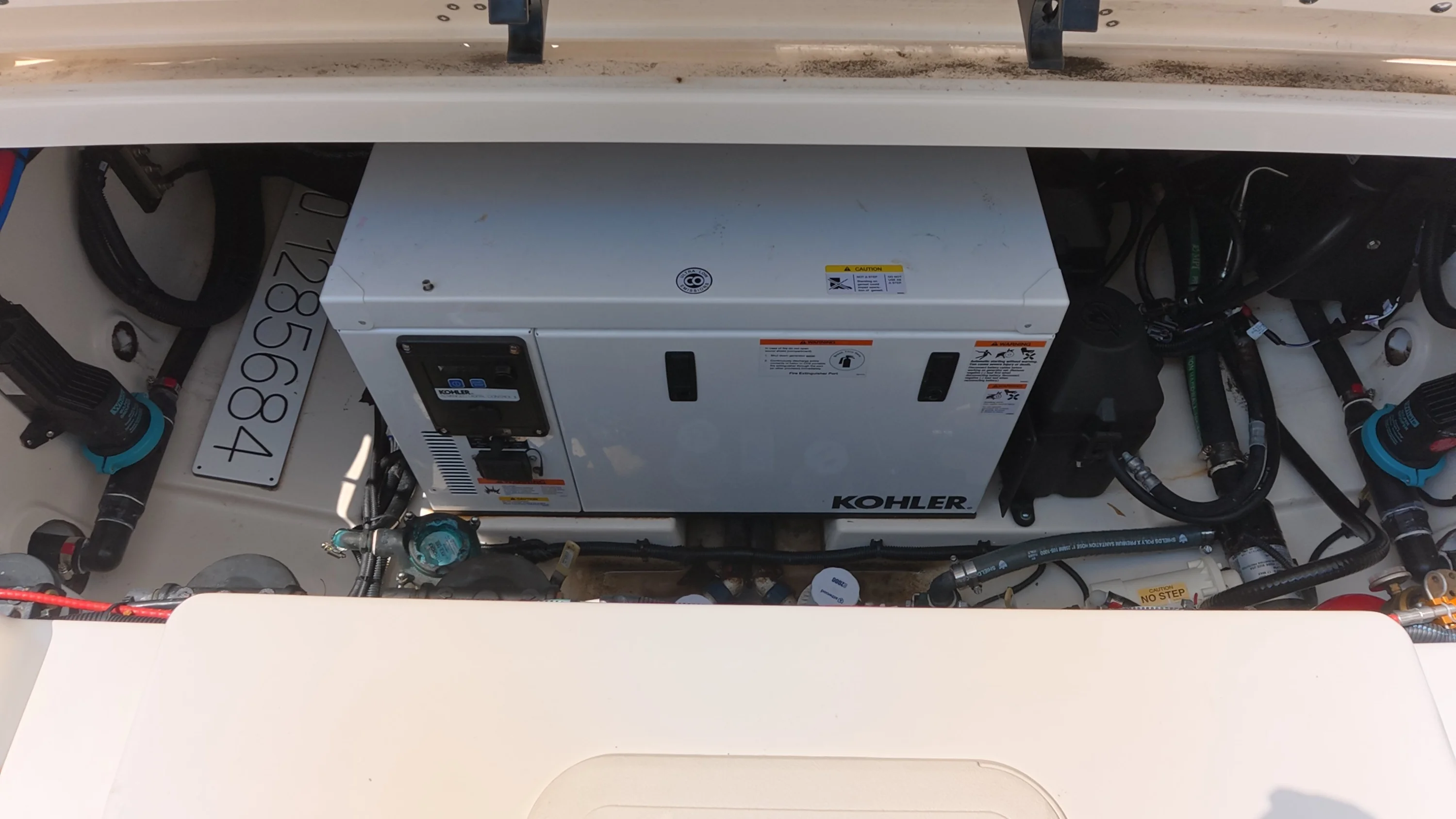 2018 Boston Whaler 345 CONQUEST Image Thumbnail #18