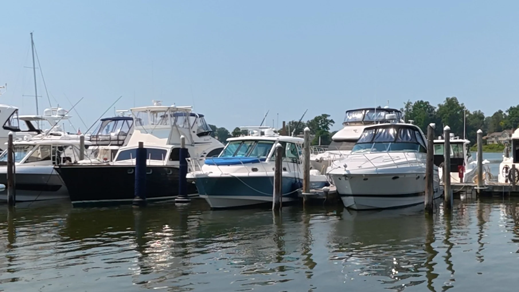 2018 Boston Whaler 345 CONQUEST Image Thumbnail #1