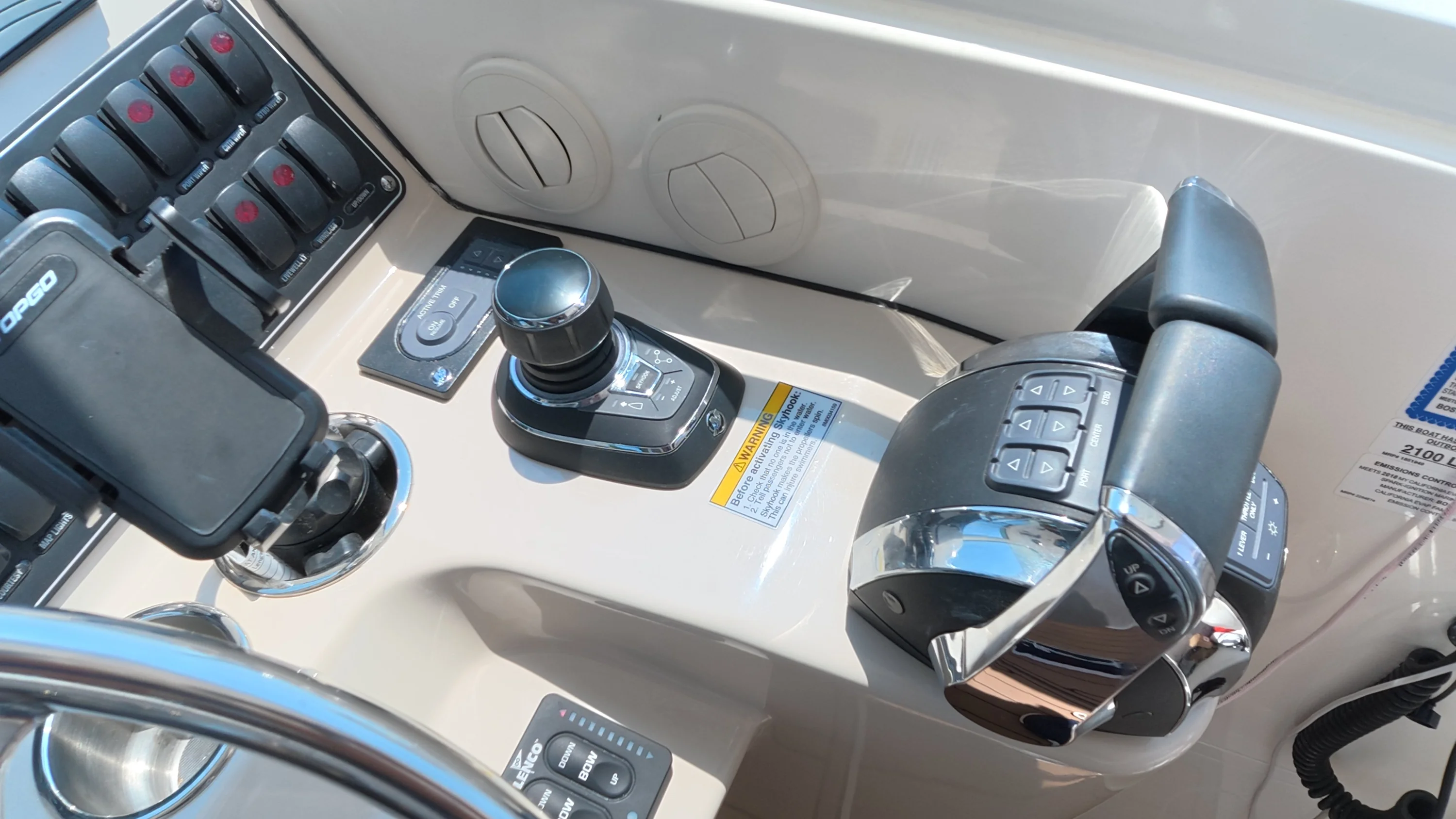 2018 Boston Whaler 345 CONQUEST Image Thumbnail #35