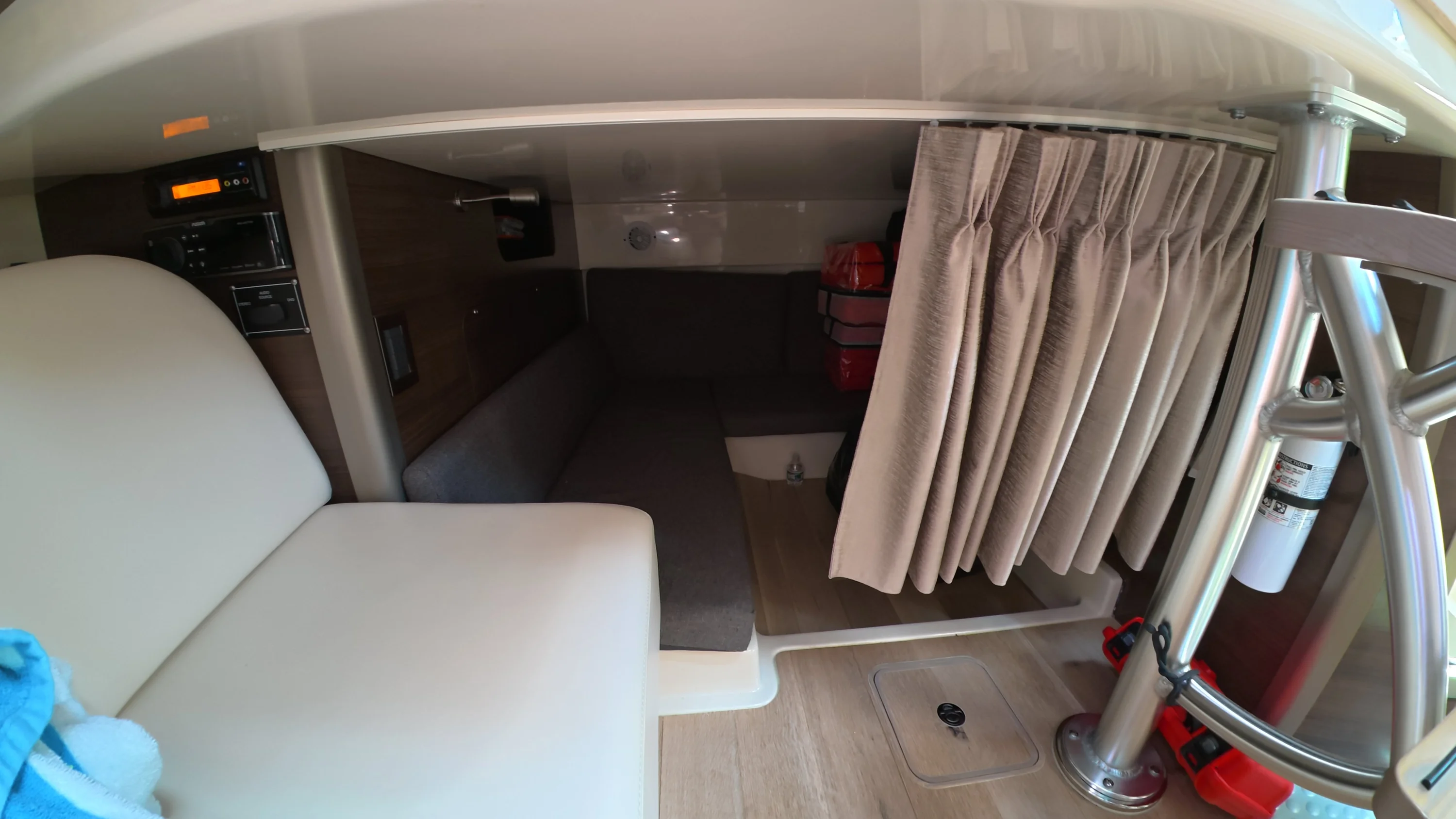 2018 Boston Whaler 345 CONQUEST Image Thumbnail #29