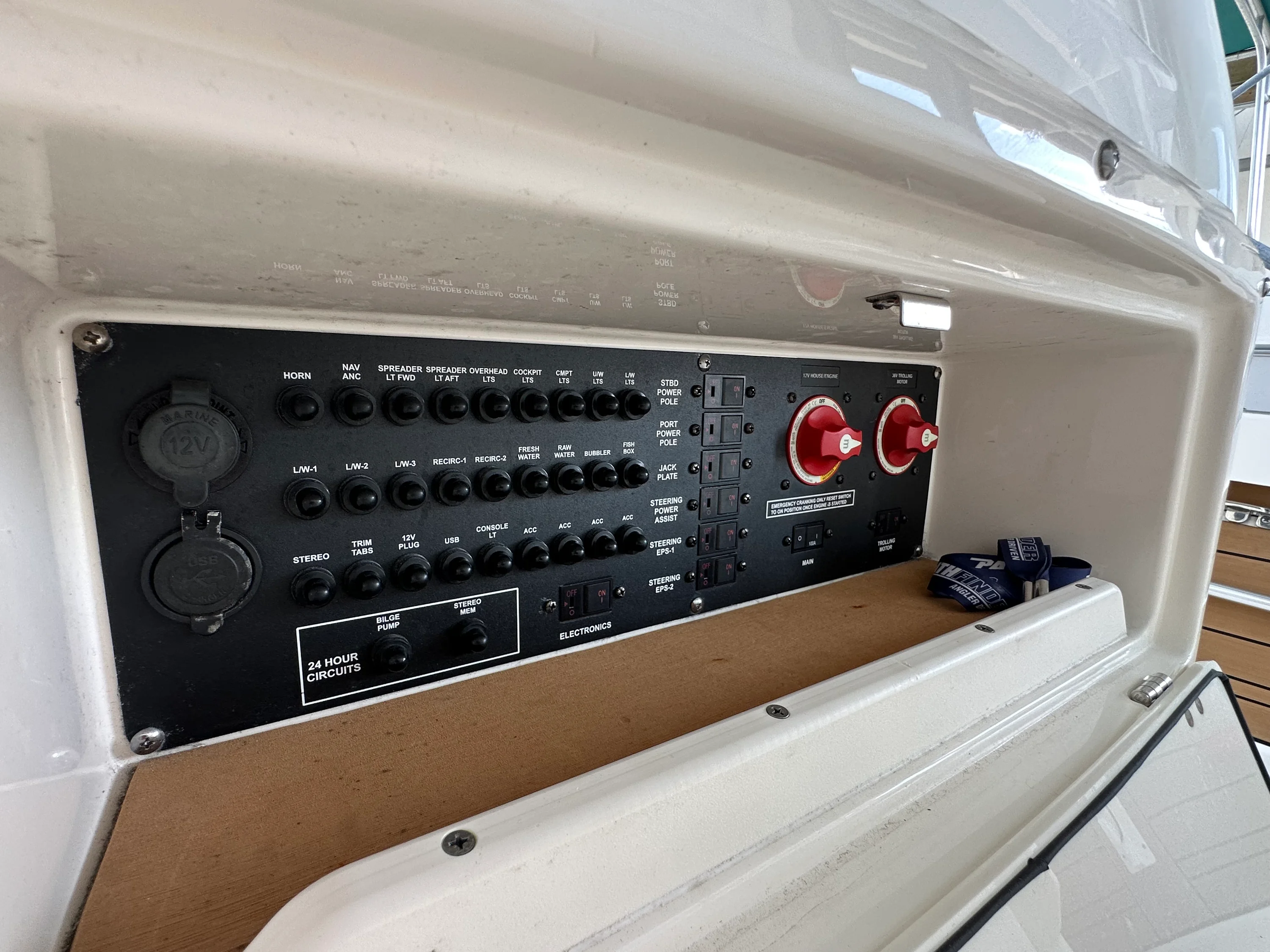 2022 Pathfinder 2400 TRS Image Thumbnail #19