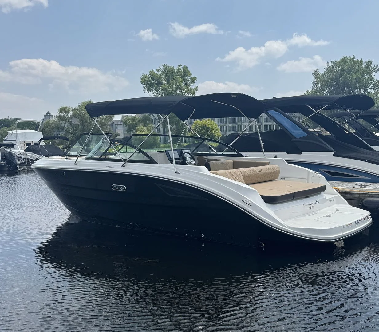 2026 Sea Ray SDX 230 Image Thumbnail #0