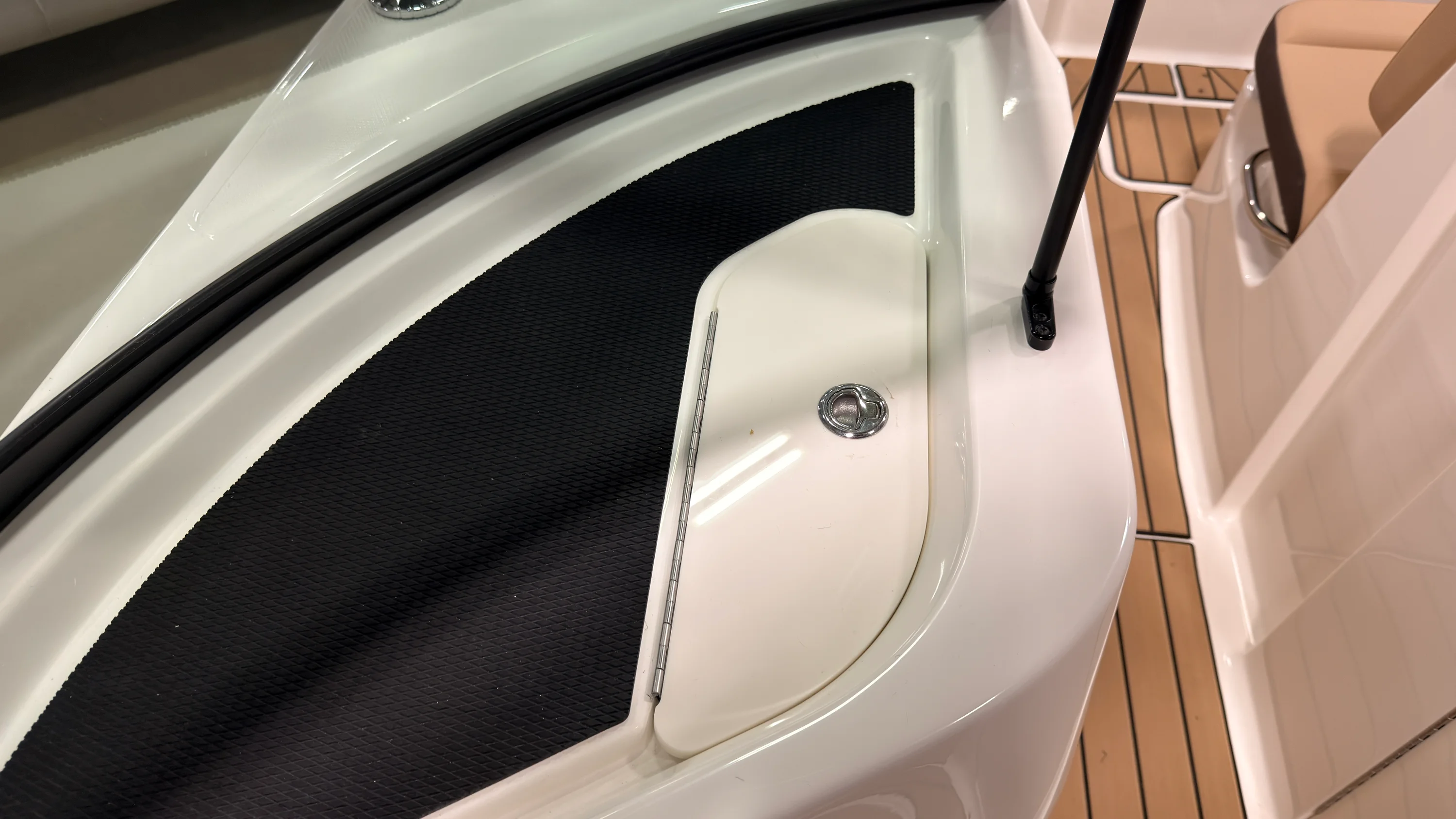2026 Sea Ray SDX 230 Image Thumbnail #40