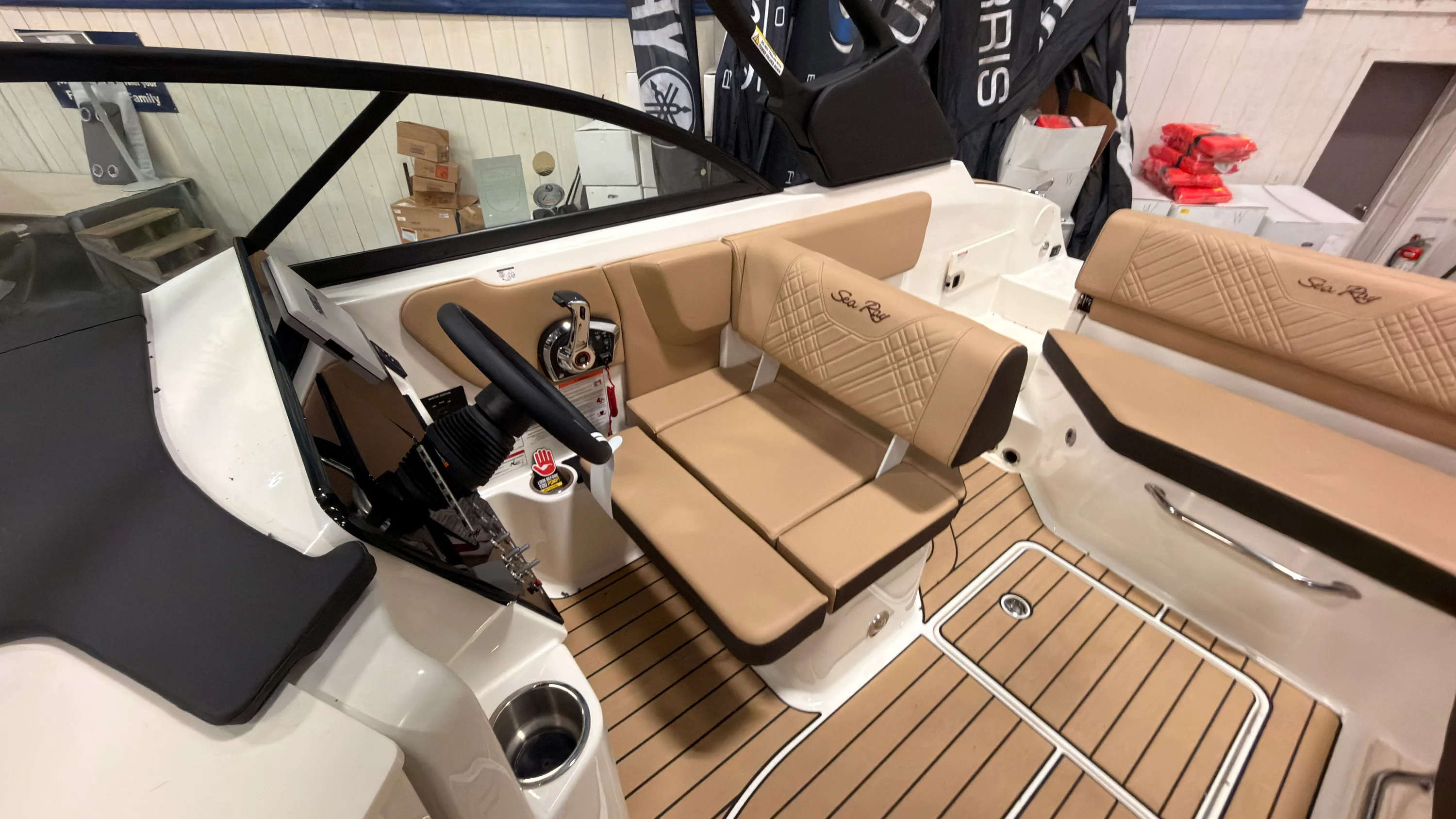 2026 Sea Ray SDX 230 Image Thumbnail #25