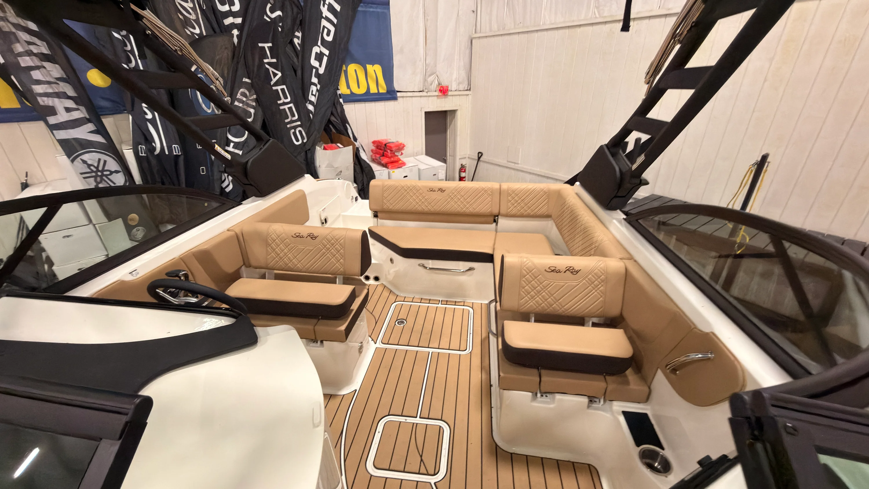 2026 Sea Ray SDX 230 Image Thumbnail #64