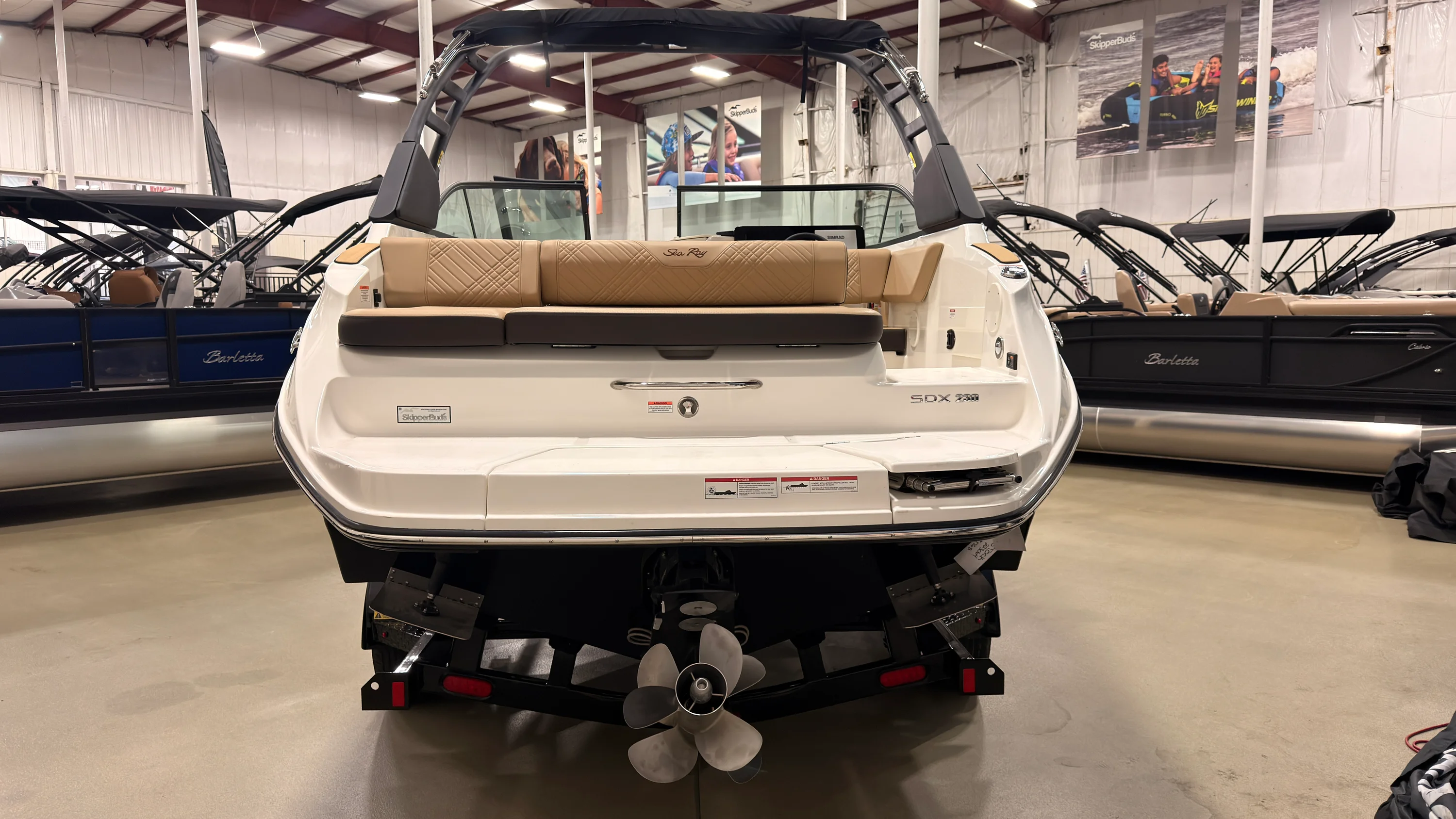 2026 Sea Ray SDX 230 Image Thumbnail #3