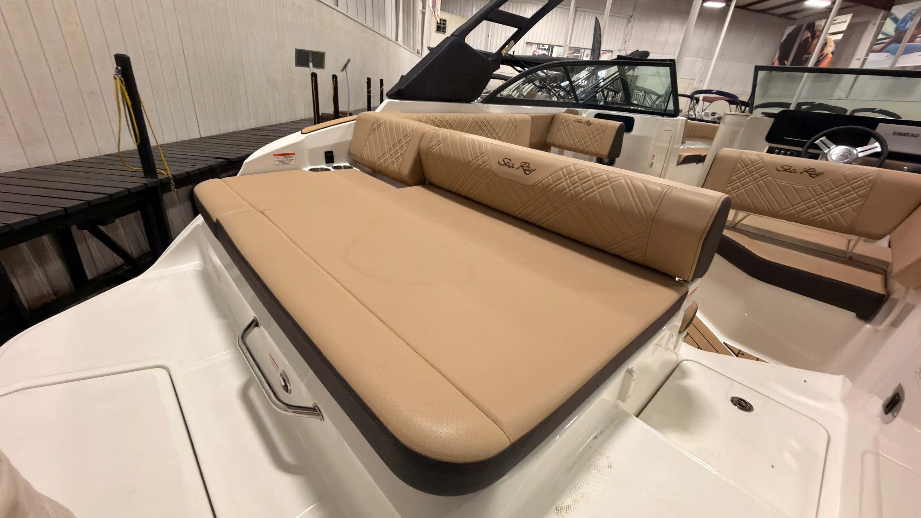 2026 Sea Ray SDX 230 Image Thumbnail #6