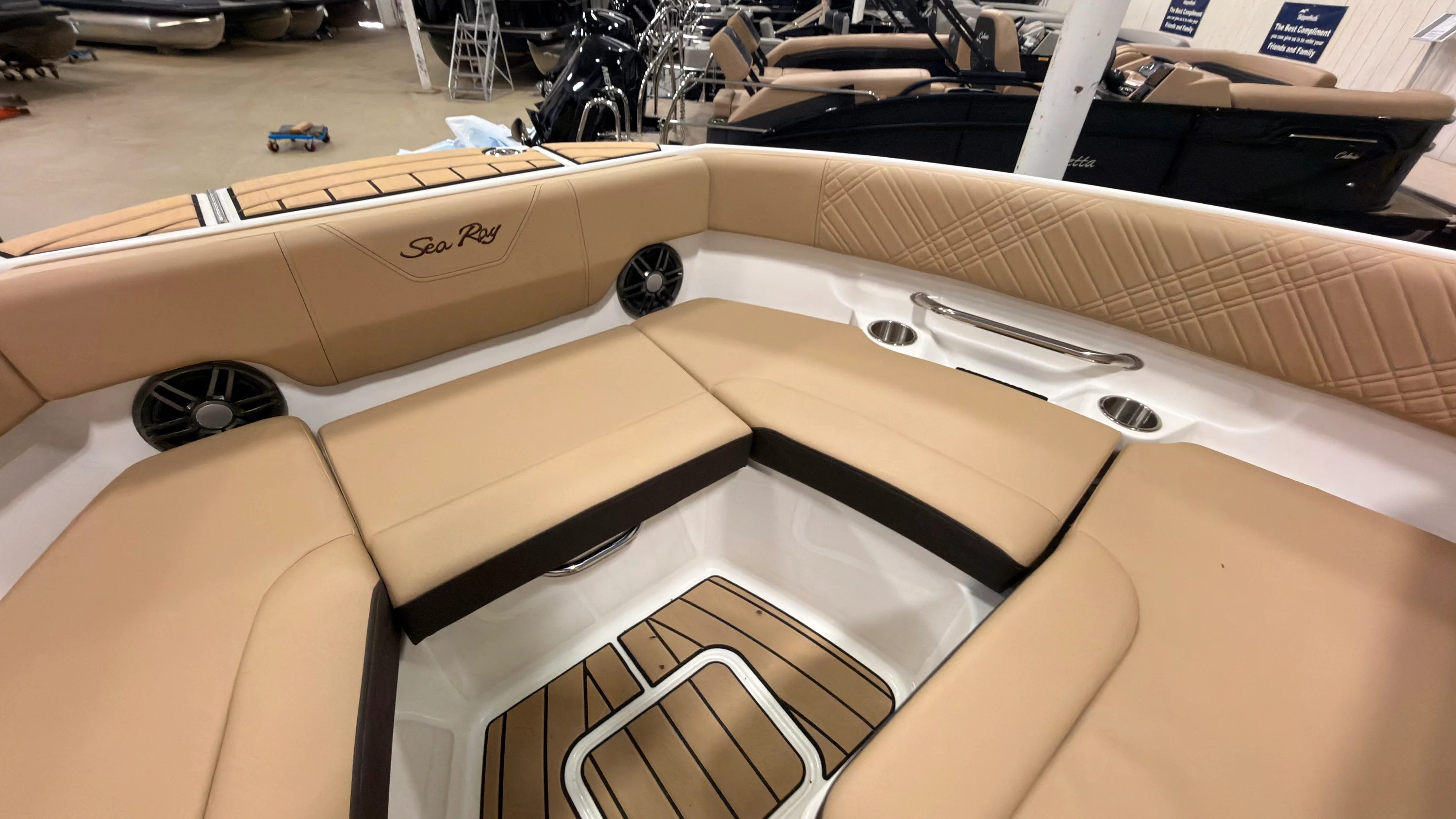 2026 Sea Ray SDX 230 Image Thumbnail #53