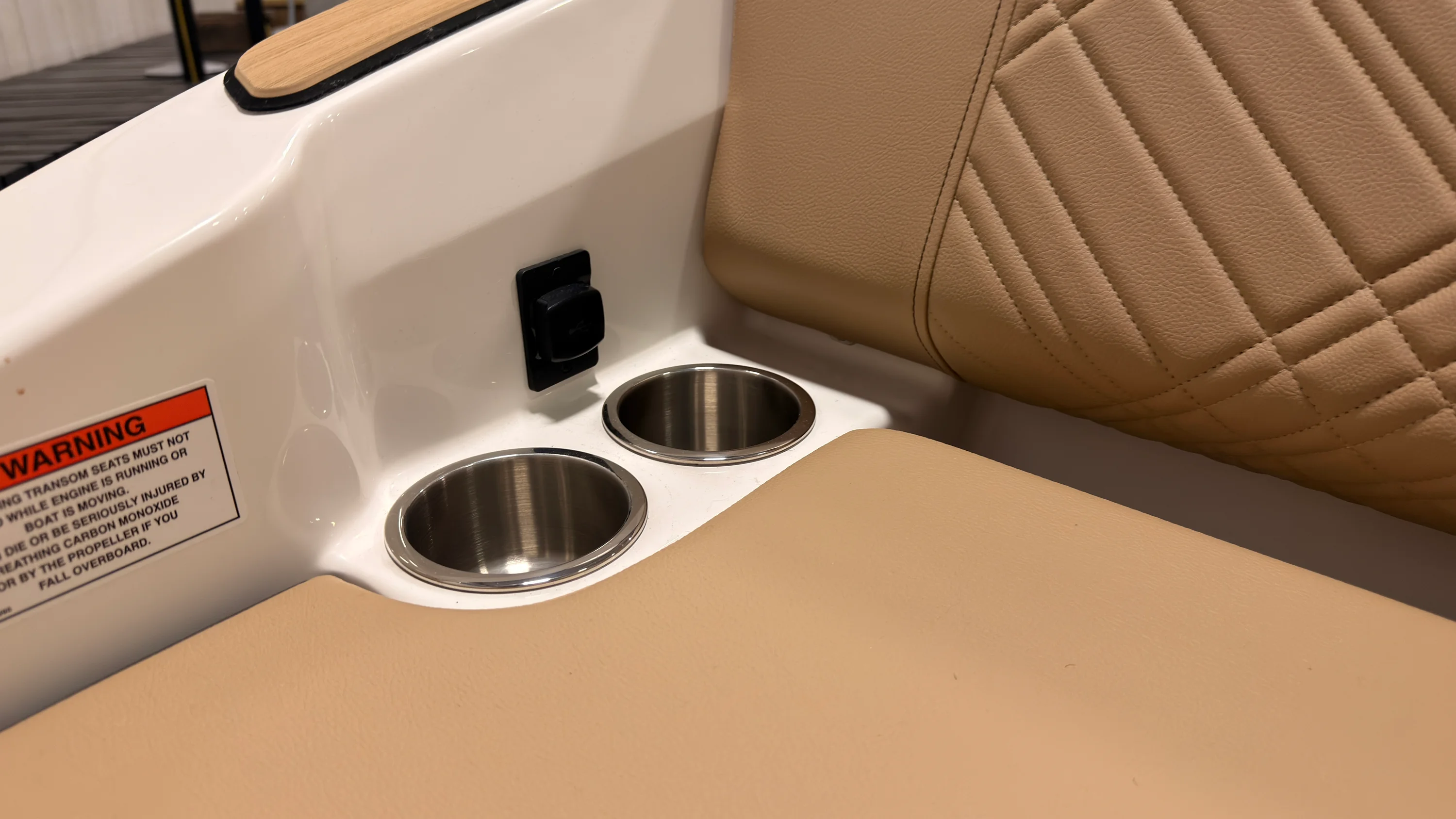 2026 Sea Ray SDX 230 Image Thumbnail #7
