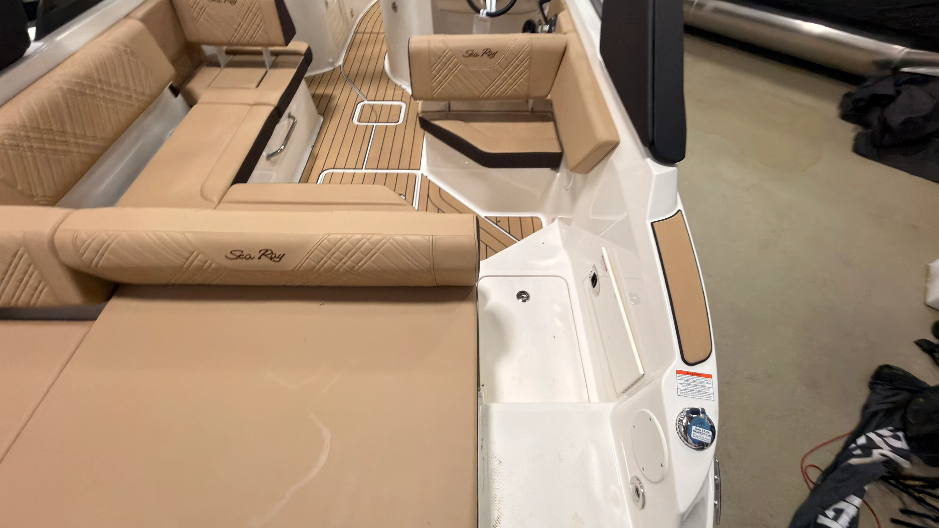 2026 Sea Ray SDX 230 Image Thumbnail #8
