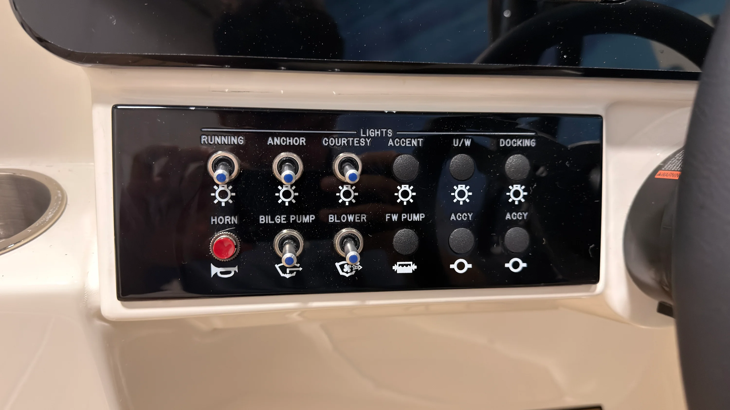 2026 Sea Ray SDX 230 Image Thumbnail #27