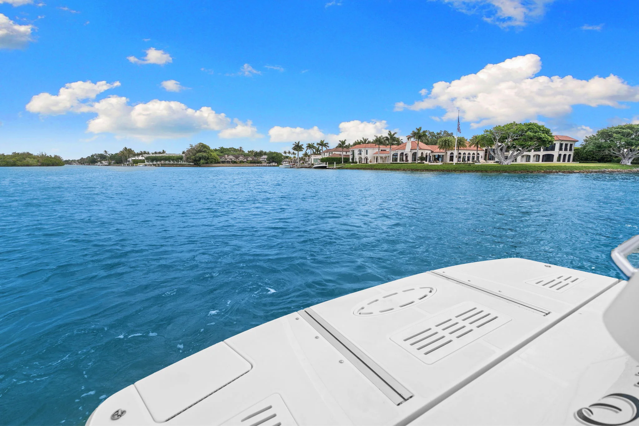2017 Sea Ray SUNDANCER 510 Image Thumbnail #8