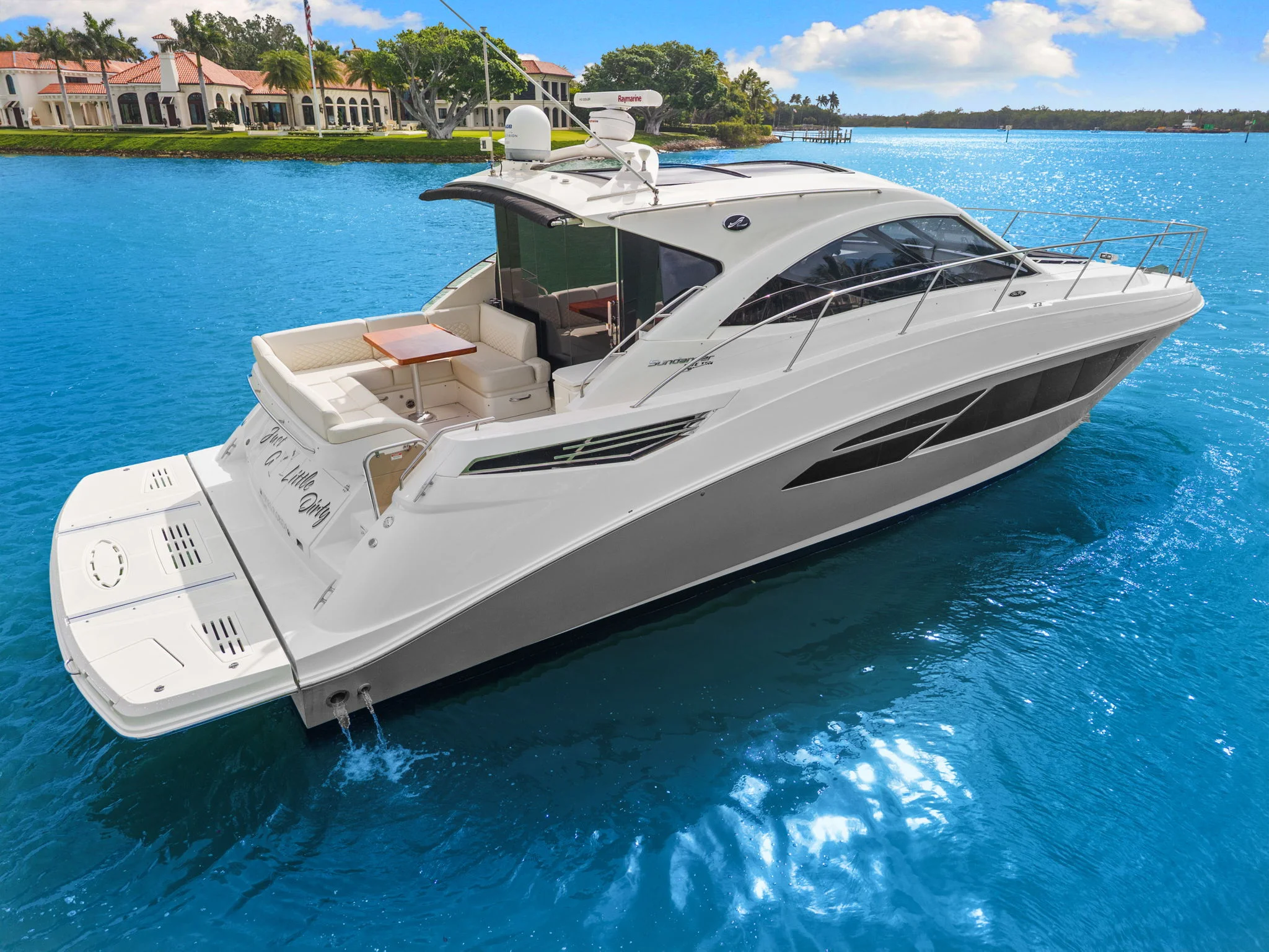 2017 Sea Ray SUNDANCER 510 Image Thumbnail #4