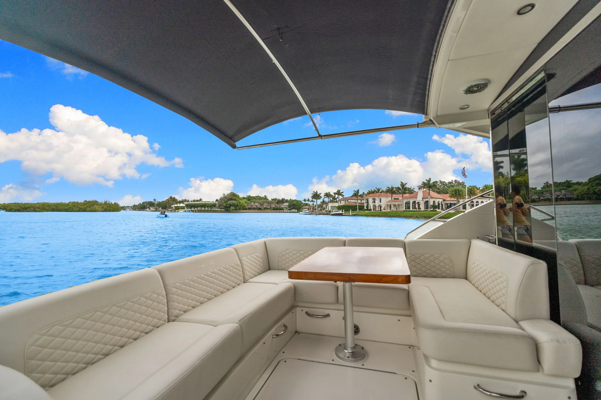 2017 Sea Ray SUNDANCER 510 Image Thumbnail #48