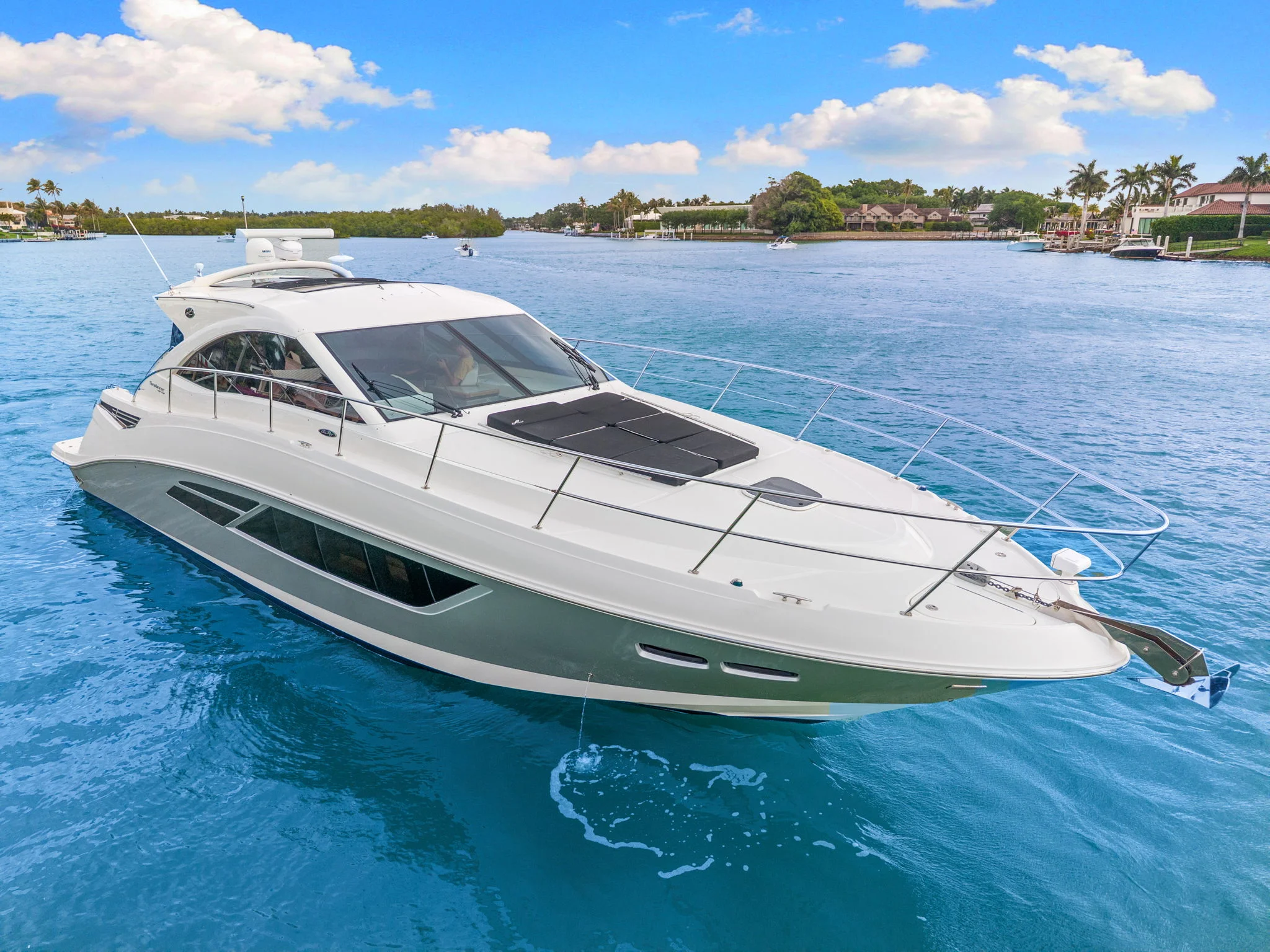 2017 Sea Ray SUNDANCER 510 Image Thumbnail #2