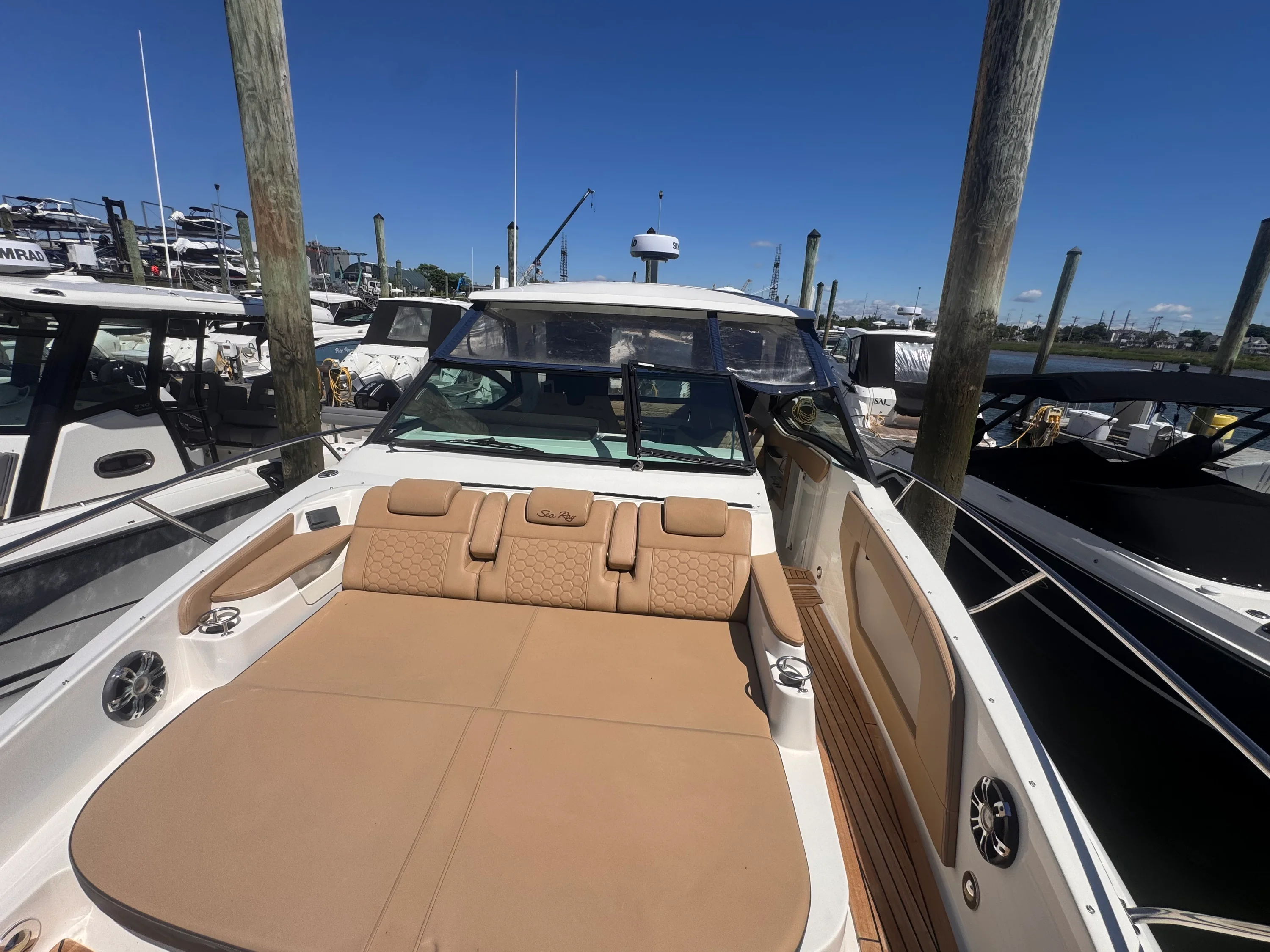 2019 Sea Ray 320 SUNDANCER Image Thumbnail #27