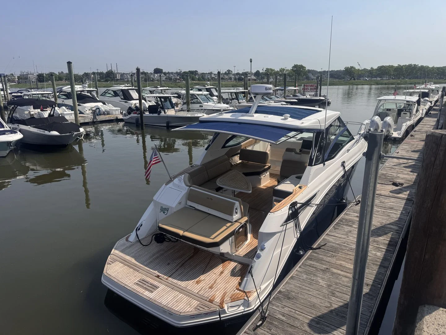 2019 Sea Ray 320 SUNDANCER Image Thumbnail #3