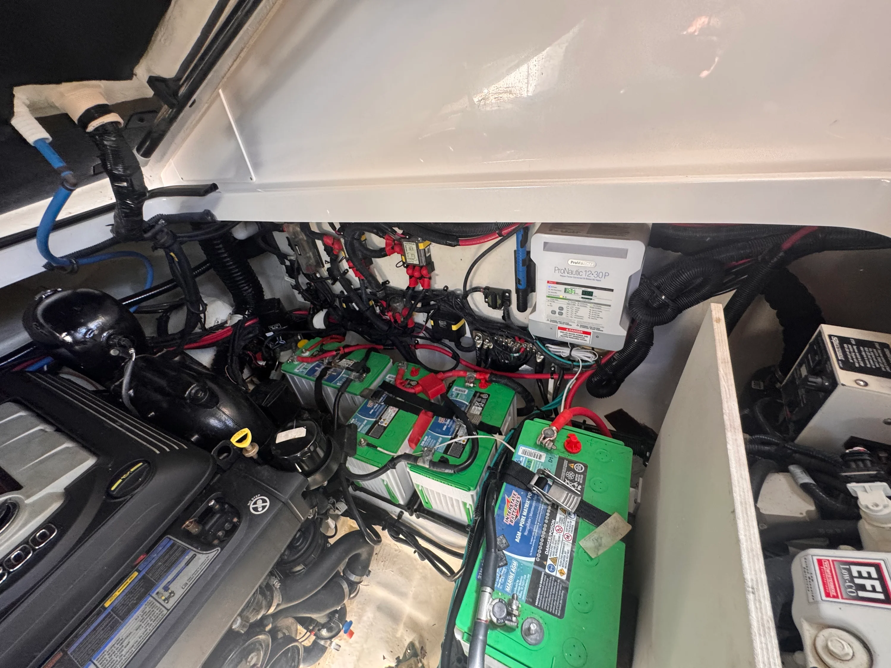2019 Sea Ray 320 SUNDANCER Image Thumbnail #31