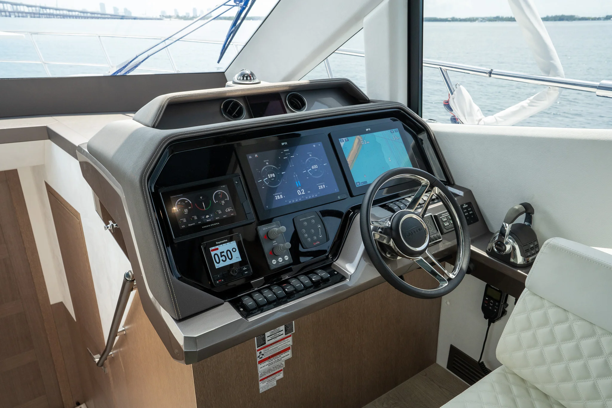 2022 Galeon 510 SKY Image Thumbnail #41