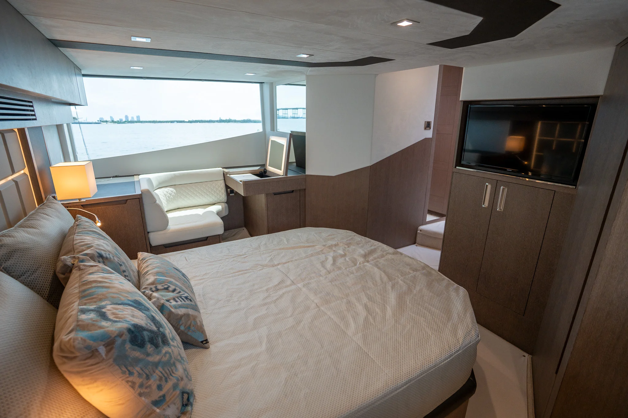 2022 Galeon 510 SKY Image Thumbnail #19