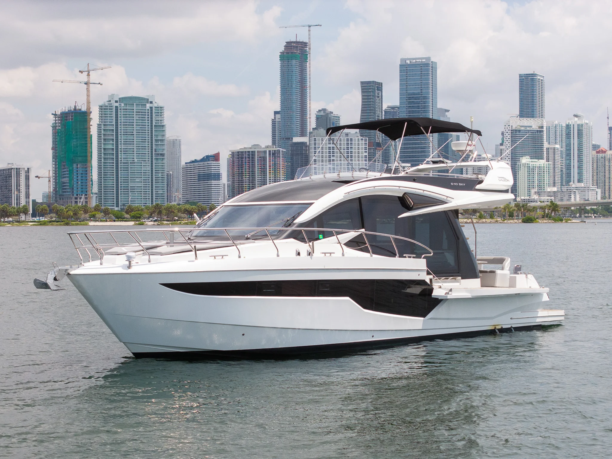 2022 Galeon 510 SKY Image Thumbnail #4