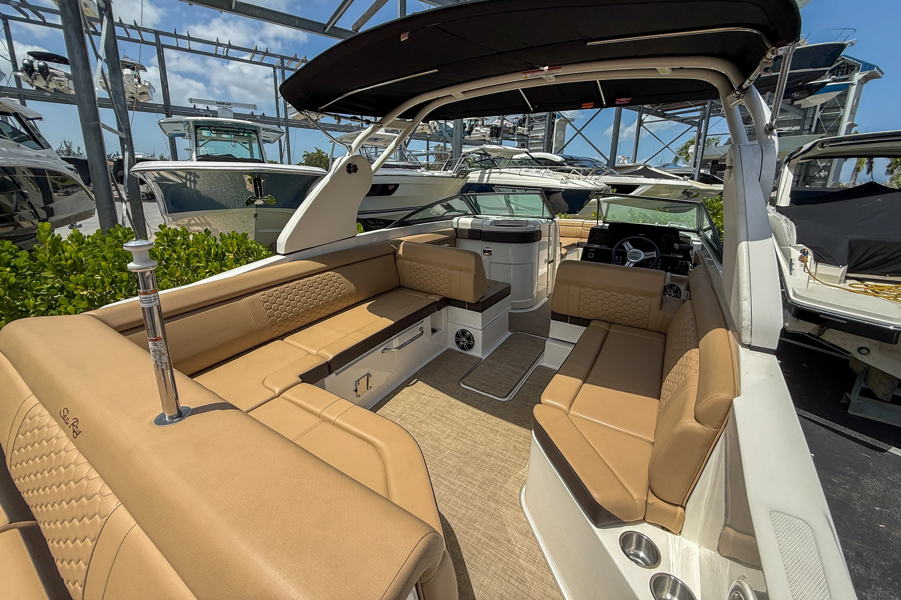 2019 Sea Ray 270 SDX-OB Image Thumbnail #5