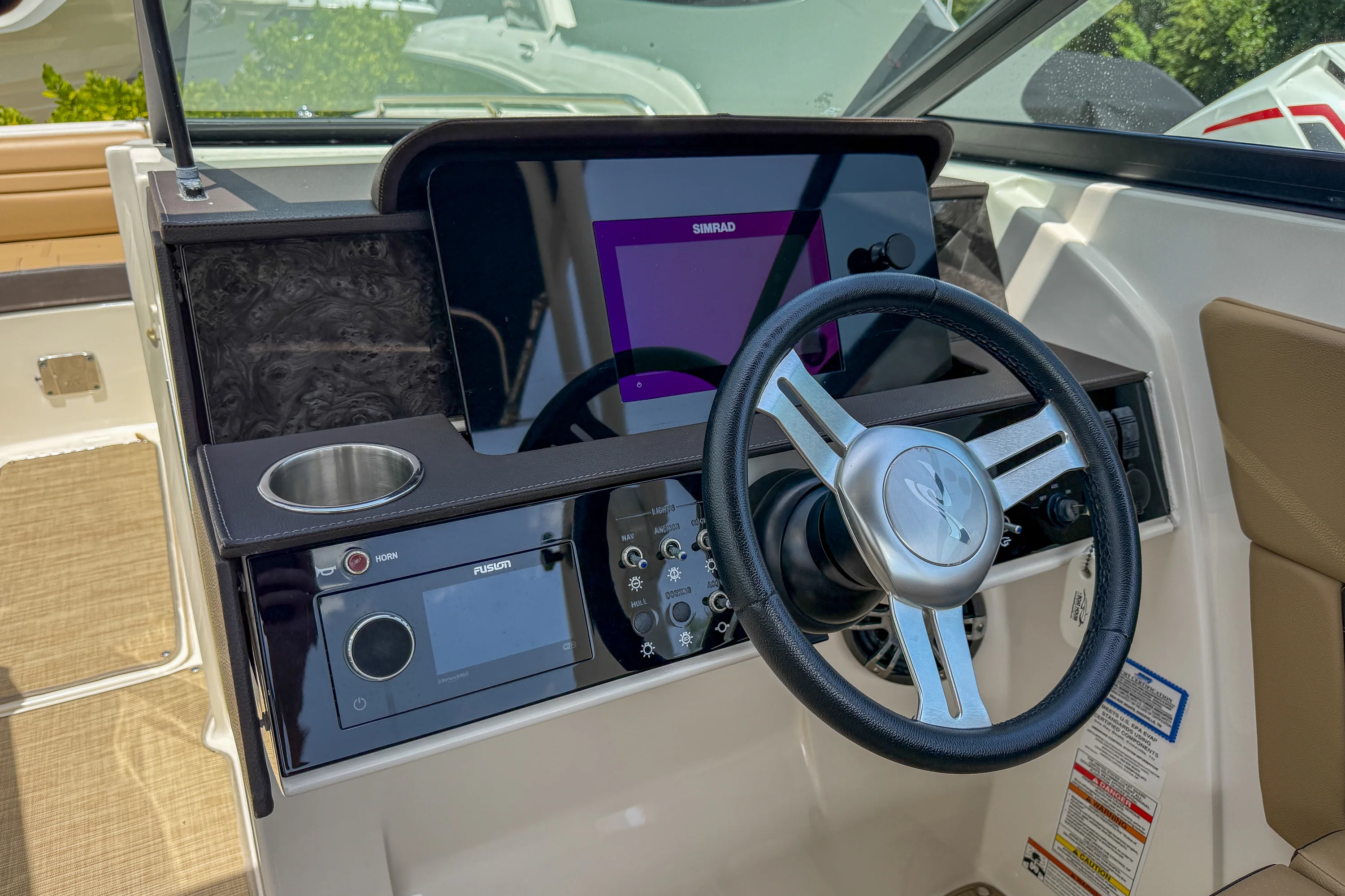 2019 Sea Ray 270 SDX-OB Image Thumbnail #11